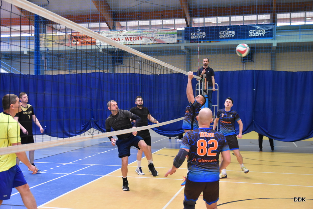 337357179 163770139867661 7107378429574316318 n Pierwsza odsłona Wielkanocnego Turnieju Siatkówki o Puchar Burmistrza za nami!