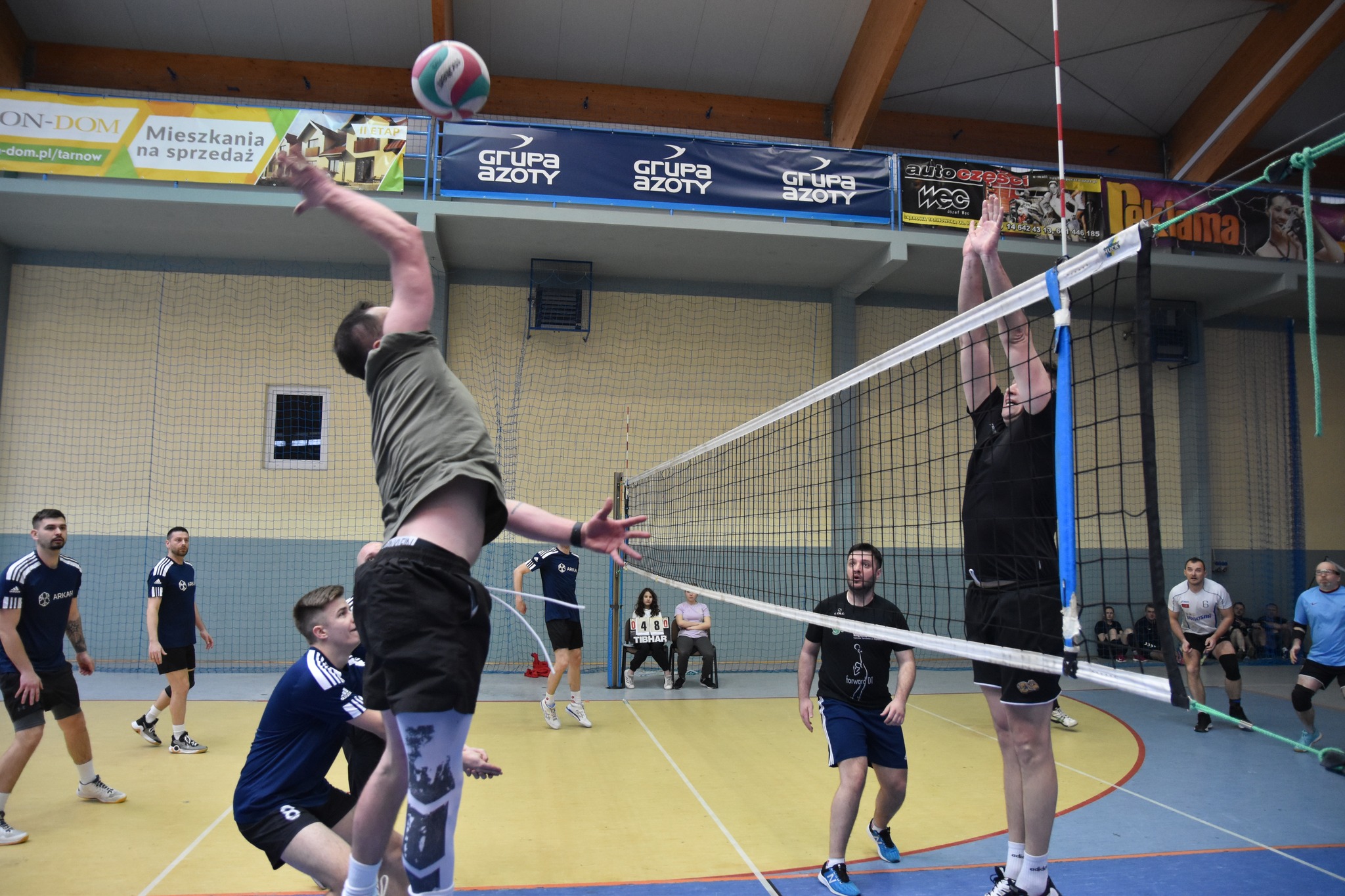 337999837 205938875414859 2907086576136183169 n Pierwsza odsłona Wielkanocnego Turnieju Siatkówki o Puchar Burmistrza za nami!