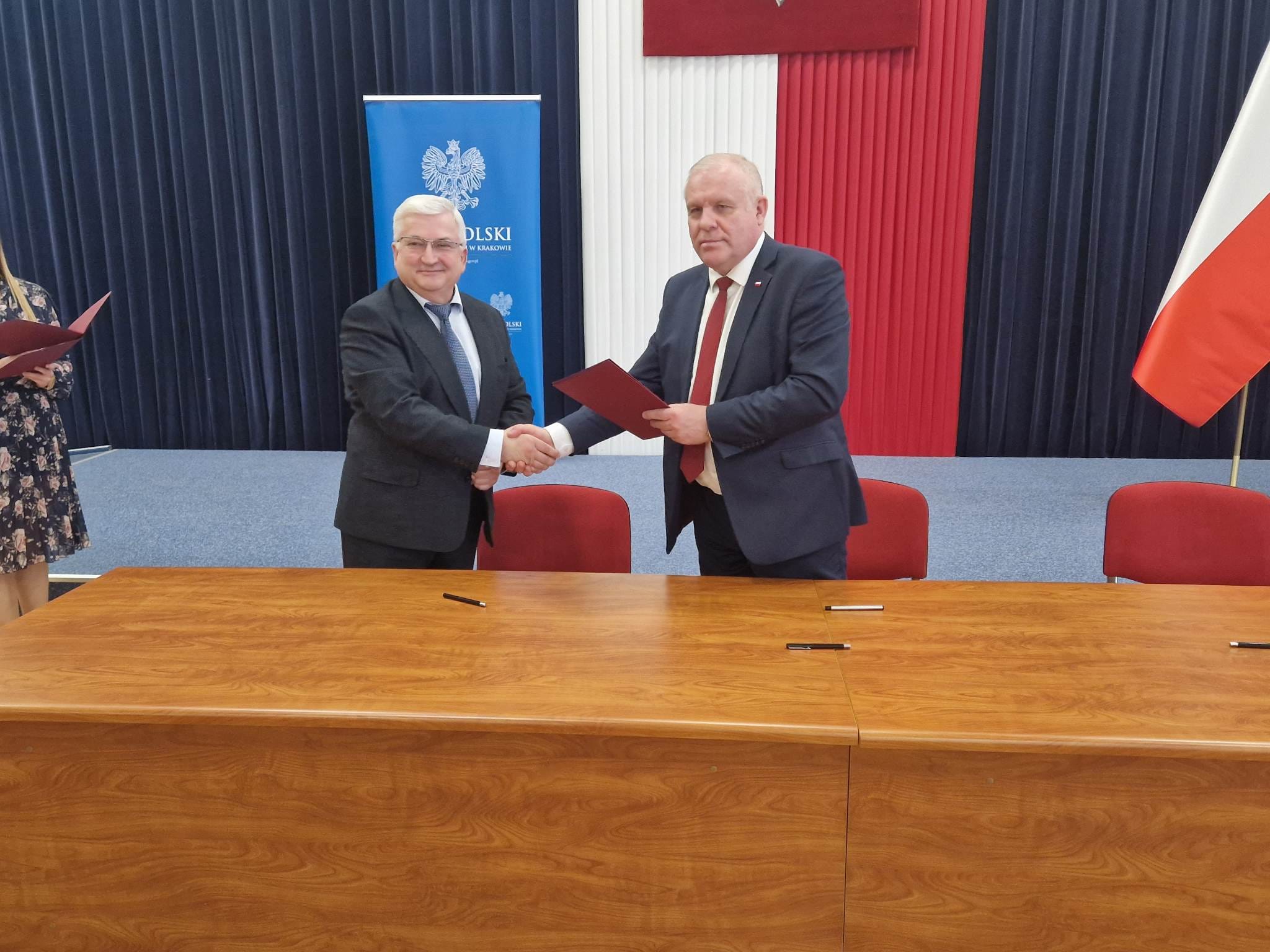 6cd8aa2d eb5a 4a3a 90b8 eff8c1c5e09a Podpisanie umów na zadania drogowe realizowane w ramach Rządowego Funduszu Rozwoju Dróg