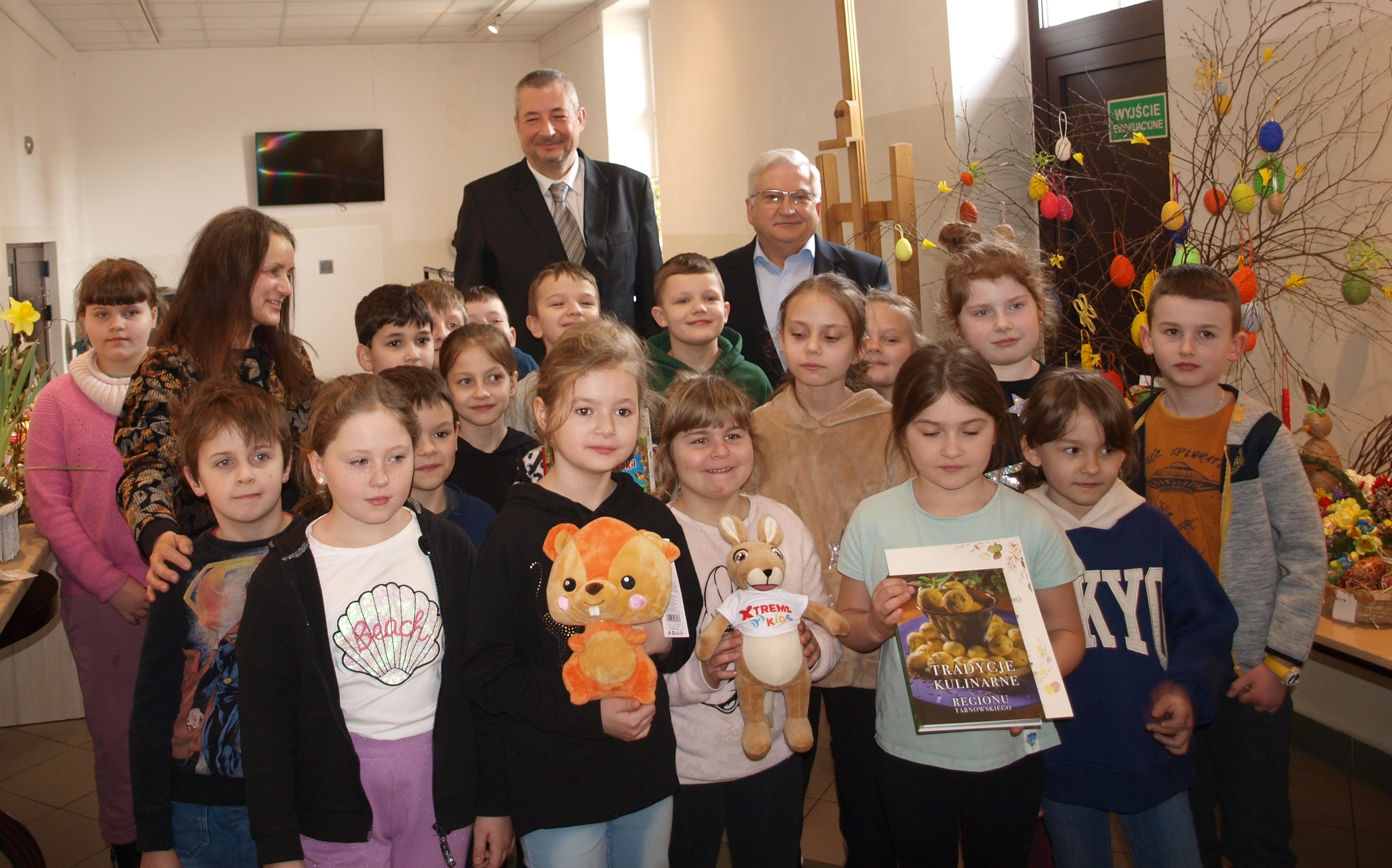 P1013142 POSMAK WIELKANOCY I WIOSNY – PLONY XXXII GMINNEGO KONKURSU PLASTYCZNEGO