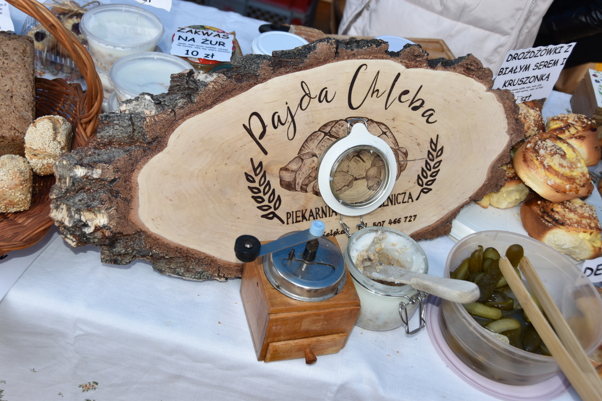 02 DSC 0946 Odbył się V Dąbrowski Kiermasz Wielkanocny. Mieszkańcy poczuli atmosferę świąt.