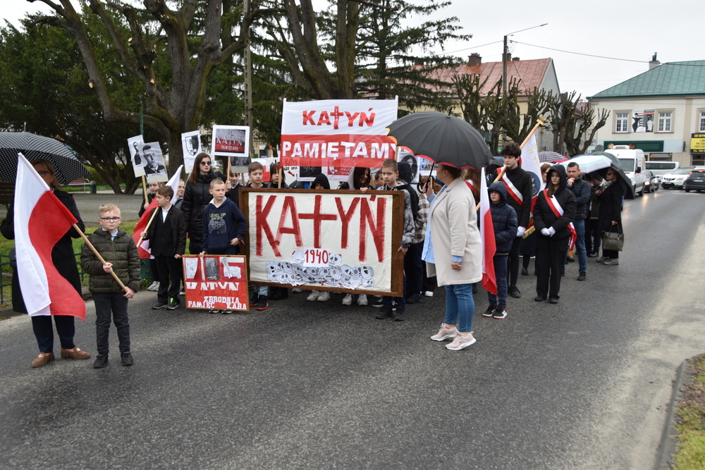 03 DSC 0015 Dąbrowskie Obchody Dnia Pamięci Ofiar Zbrodni Katyńskiej