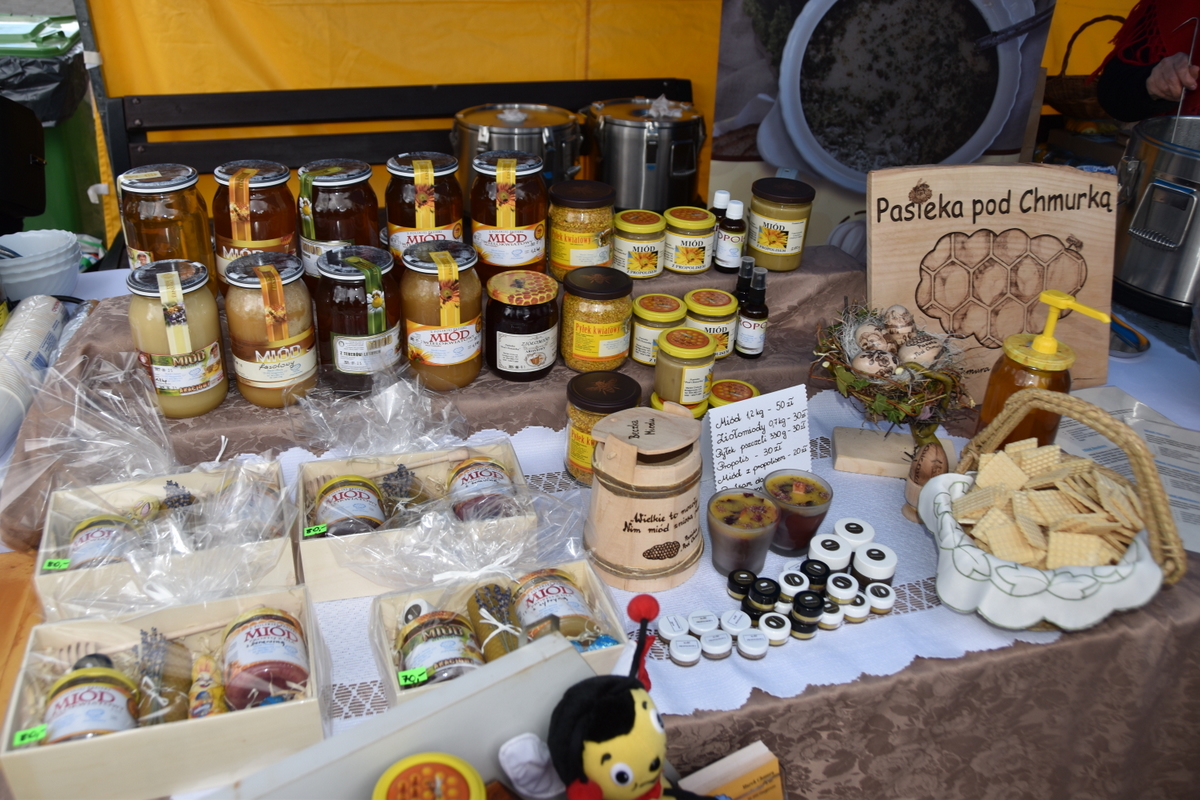 05 DSC 0950 Odbył się V Dąbrowski Kiermasz Wielkanocny. Mieszkańcy poczuli atmosferę świąt.