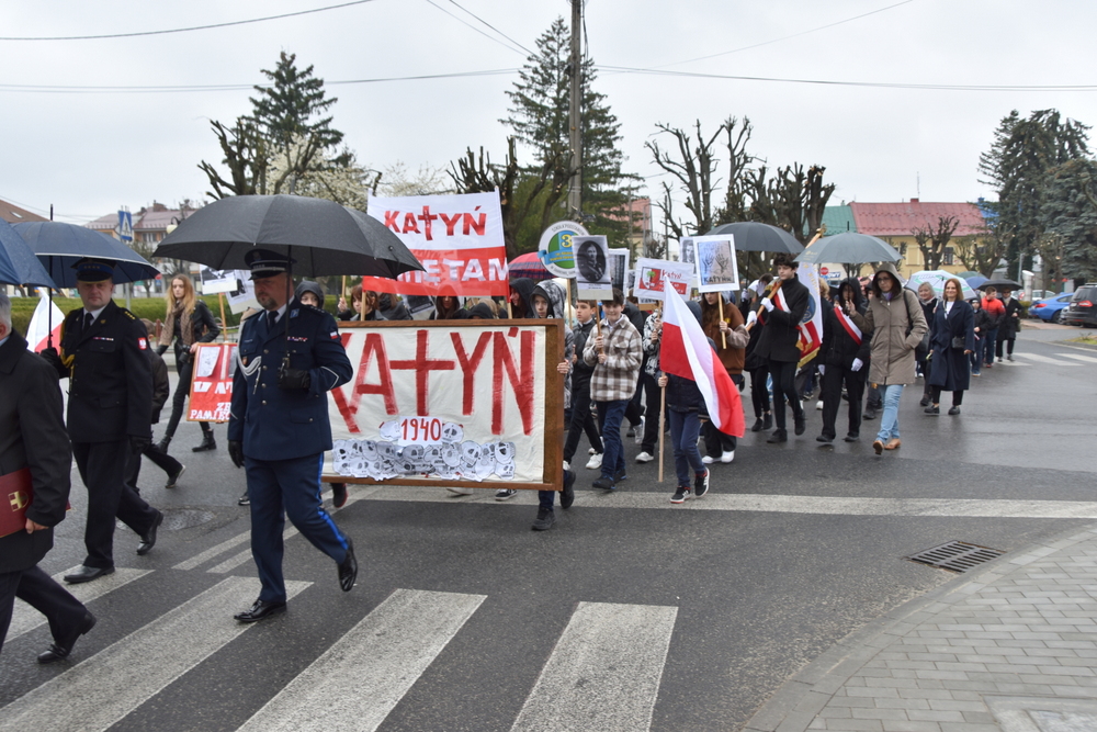 07 DSC 0027 Dąbrowskie Obchody Dnia Pamięci Ofiar Zbrodni Katyńskiej