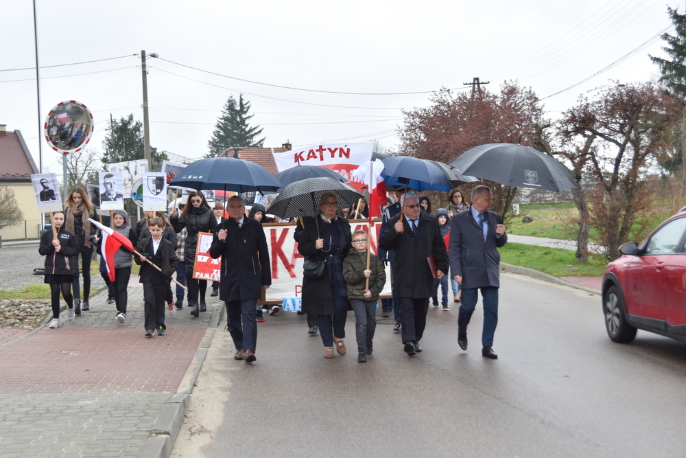 10 DSC 0046 Dąbrowskie Obchody Dnia Pamięci Ofiar Zbrodni Katyńskiej