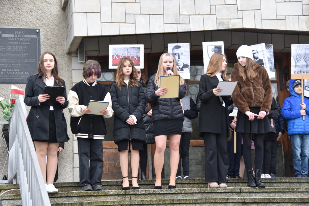 12 DSC 0054 Dąbrowskie Obchody Dnia Pamięci Ofiar Zbrodni Katyńskiej