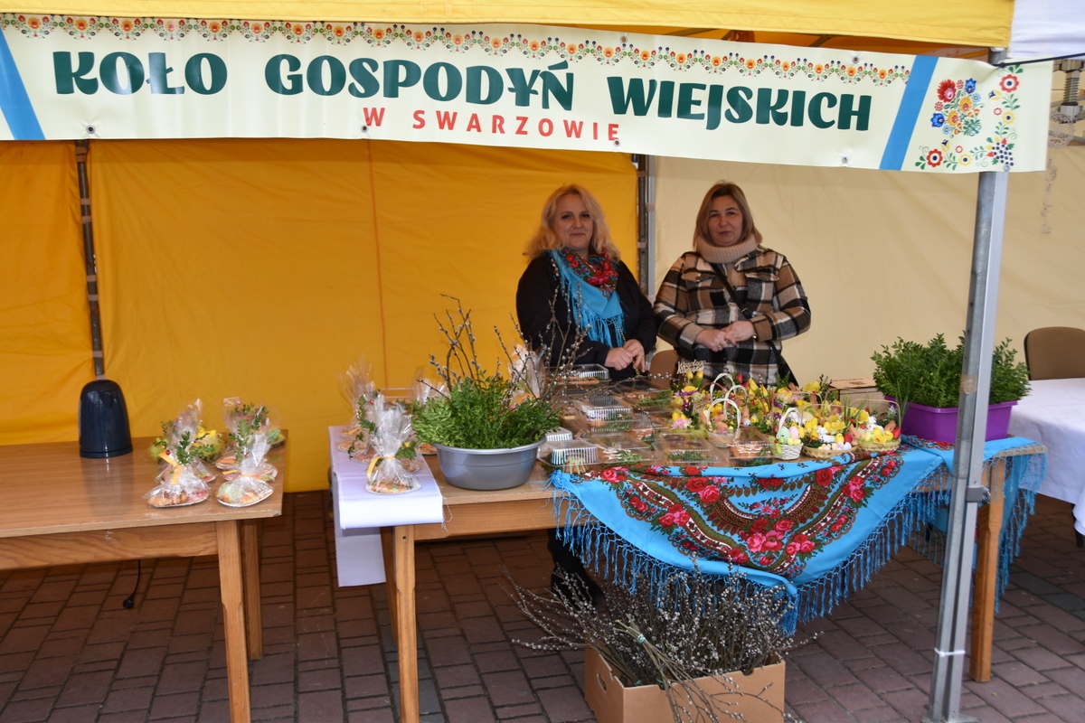 12 DSC 0961 Odbył się V Dąbrowski Kiermasz Wielkanocny. Mieszkańcy poczuli atmosferę świąt.