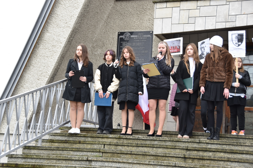 18 DSC 0078 Dąbrowskie Obchody Dnia Pamięci Ofiar Zbrodni Katyńskiej