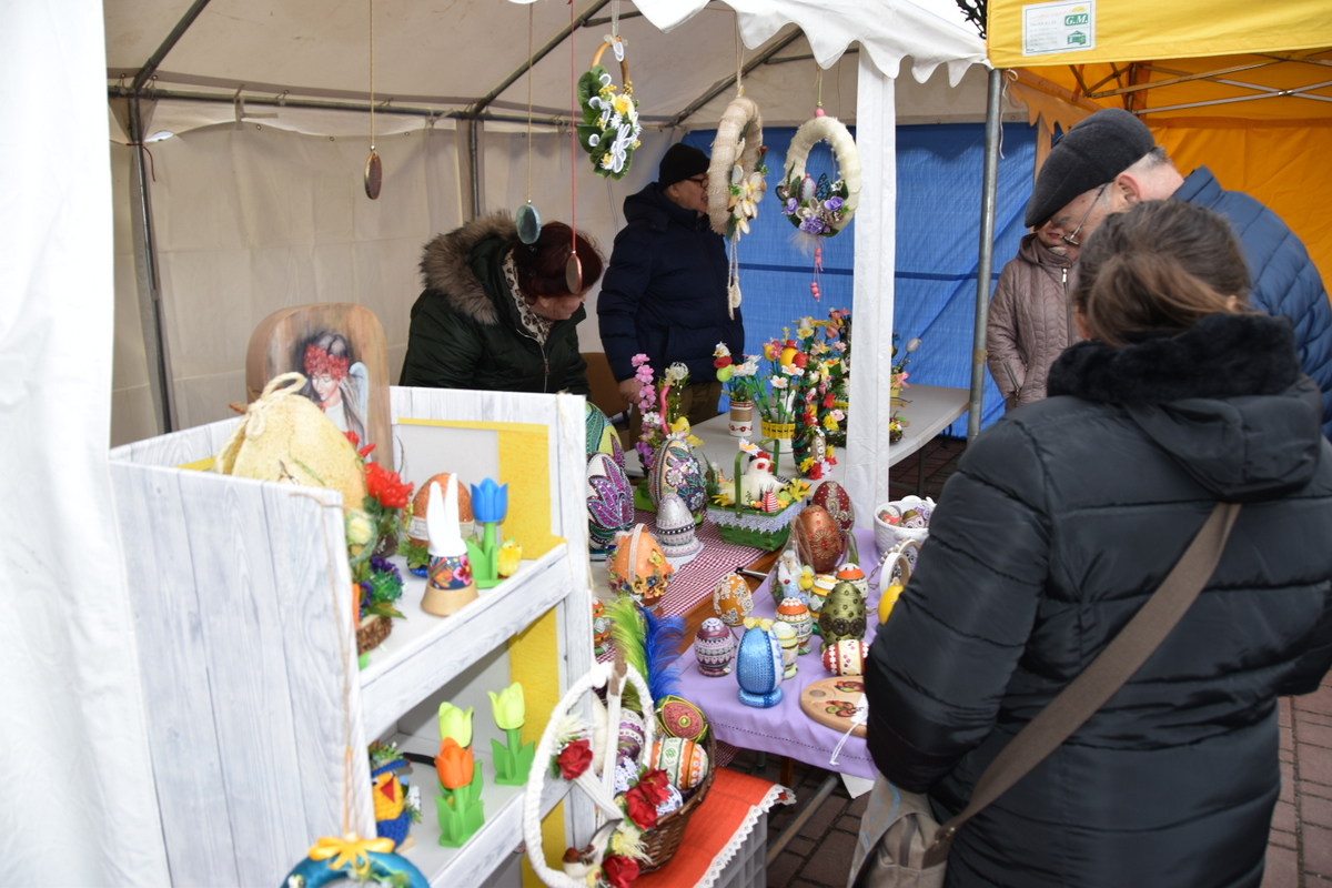 18 DSC 0969 Odbył się V Dąbrowski Kiermasz Wielkanocny. Mieszkańcy poczuli atmosferę świąt.