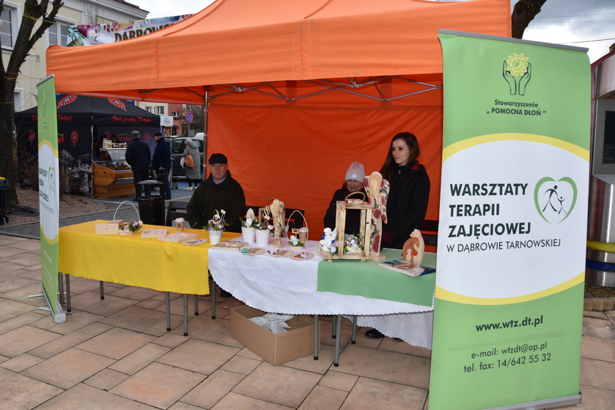 23 DSC 0975 Odbył się V Dąbrowski Kiermasz Wielkanocny. Mieszkańcy poczuli atmosferę świąt.