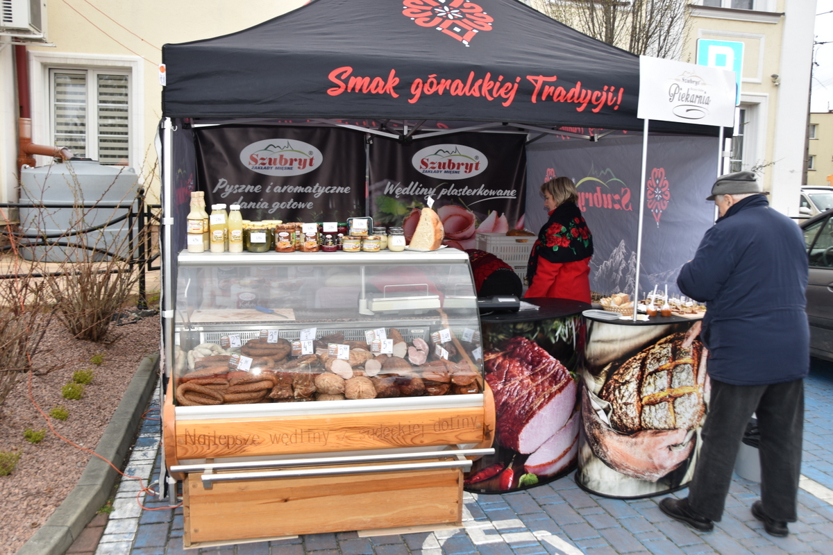 27 DSC 0982 Odbył się V Dąbrowski Kiermasz Wielkanocny. Mieszkańcy poczuli atmosferę świąt.