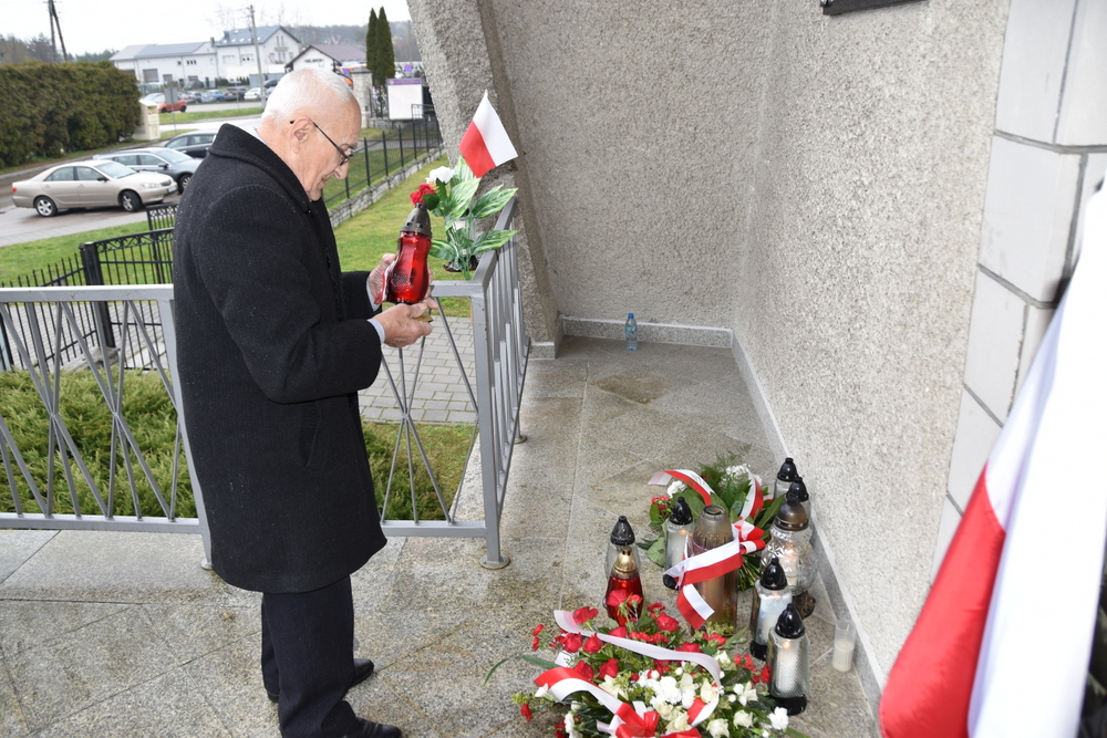 33 DSC 0125 Dąbrowskie Obchody Dnia Pamięci Ofiar Zbrodni Katyńskiej