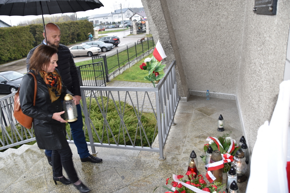 35 DSC 0130 Dąbrowskie Obchody Dnia Pamięci Ofiar Zbrodni Katyńskiej