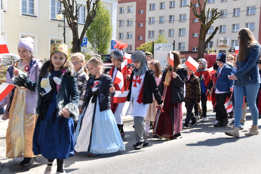 48 DSC 0175 Wielki Szkolny Korowód Postaci Historycznych