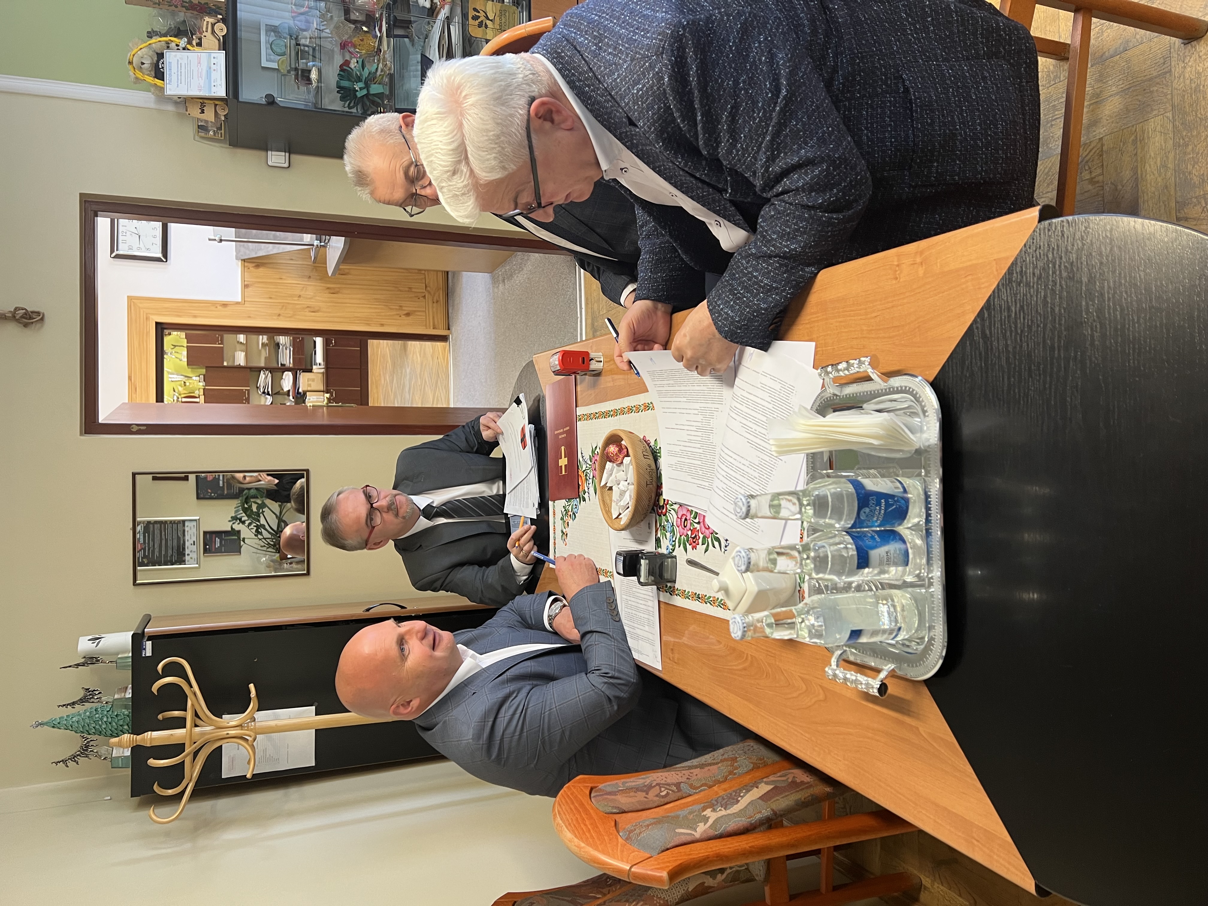 IMG 6238 Zawarto umowę na przebudowę ciągu ulic Ofiar Katynia i Czernia w Dąbrowie Tarnowskiej