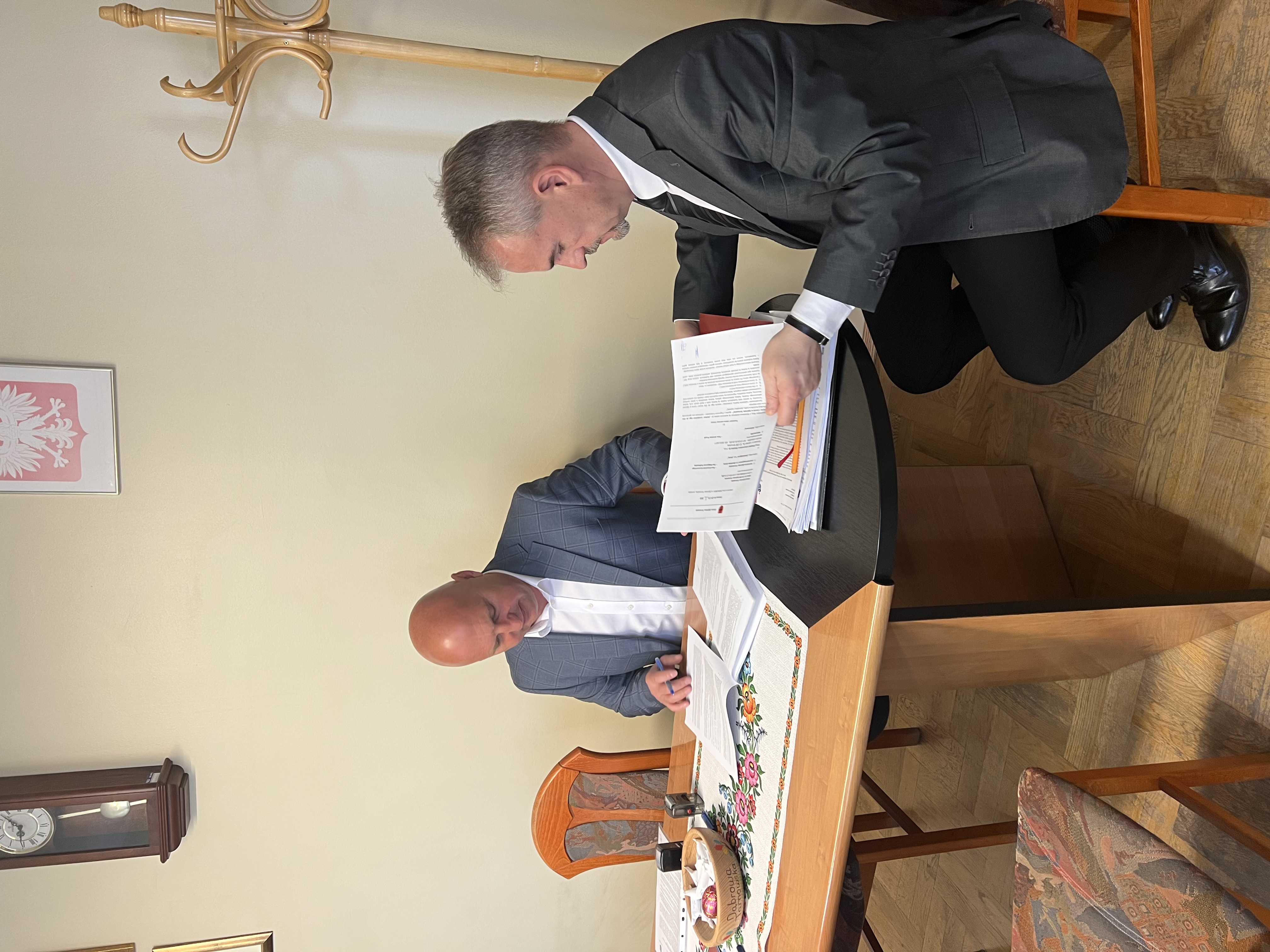 IMG 6241 Zawarto umowę na przebudowę ciągu ulic Ofiar Katynia i Czernia w Dąbrowie Tarnowskiej