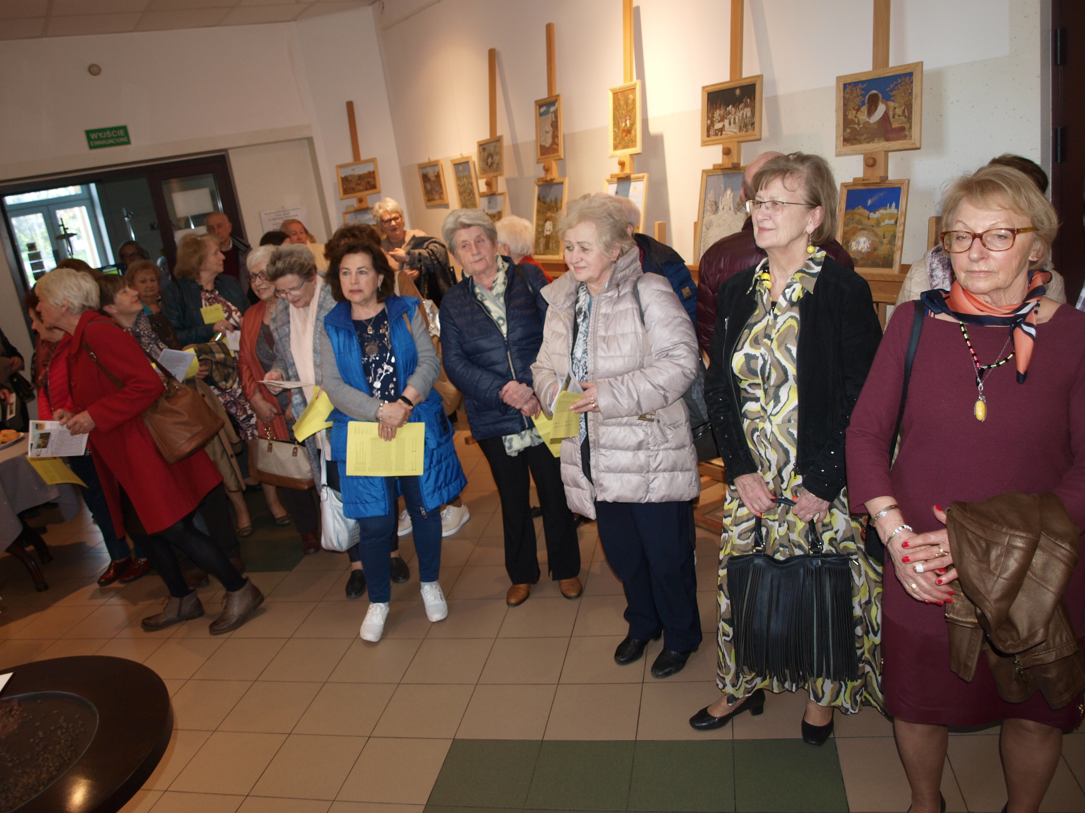 P1013203 FLOROGRAFY ALBINY RÓG – NOWA WYSTAWA W DDK