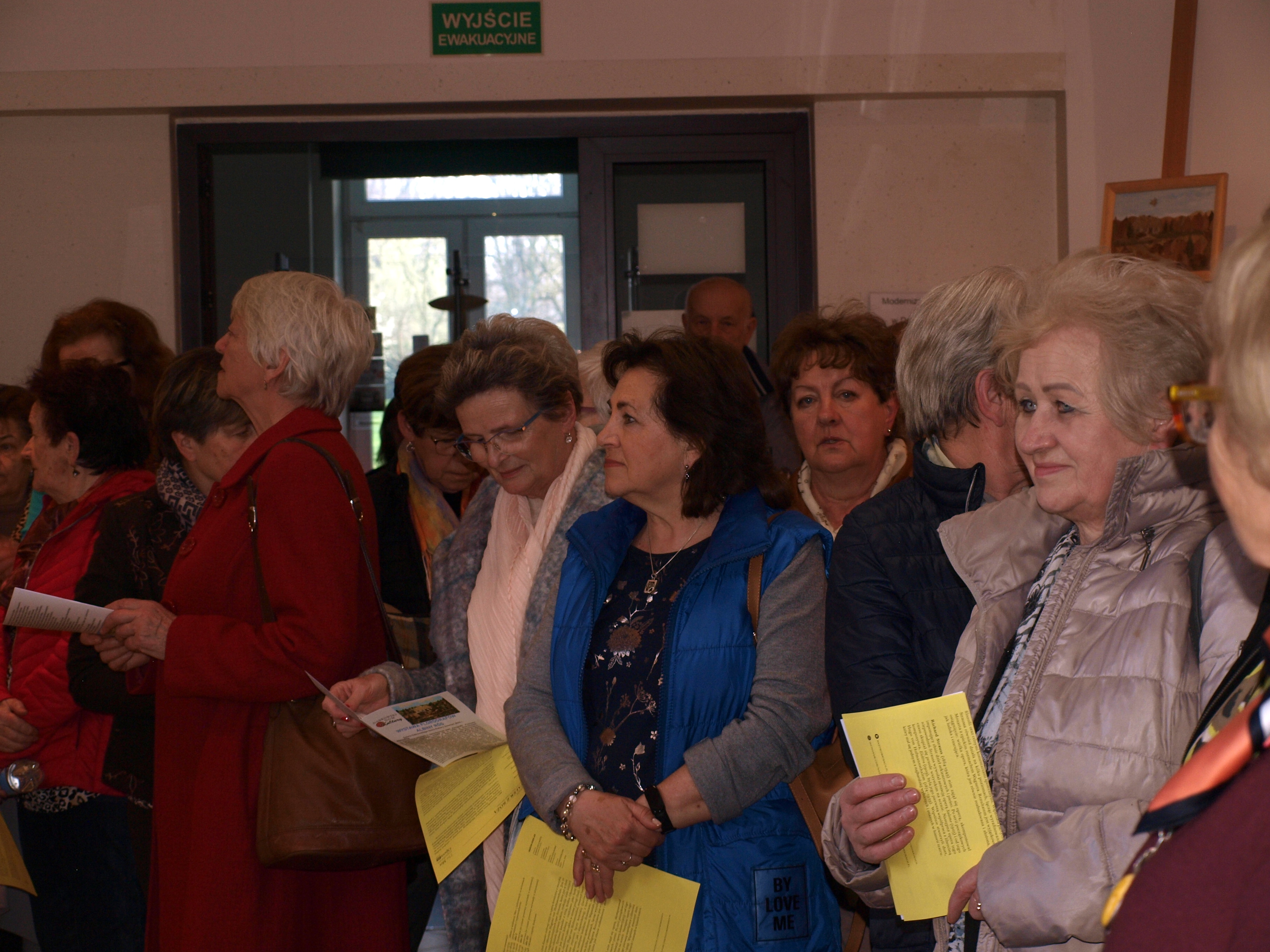 P1013204 FLOROGRAFY ALBINY RÓG – NOWA WYSTAWA W DDK