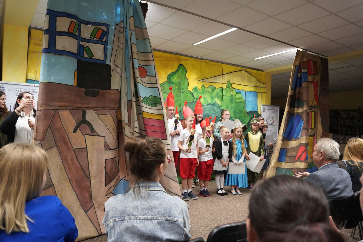 Spektakl w ramach projektu DWIE MARIE Wyróżnienie dla MBP w Dąbrowie Tarnowskiej!