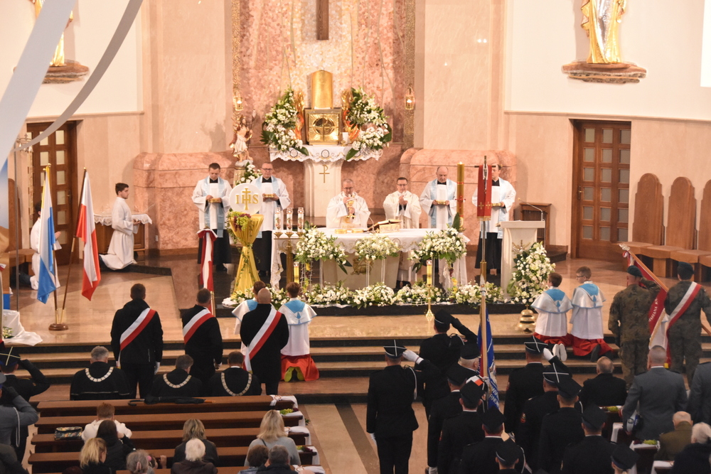 034 DSC 0335 Dąbrowa Tarnowska uczciła 232. rocznicę uchwalenia Konstytucji 3 Maja
