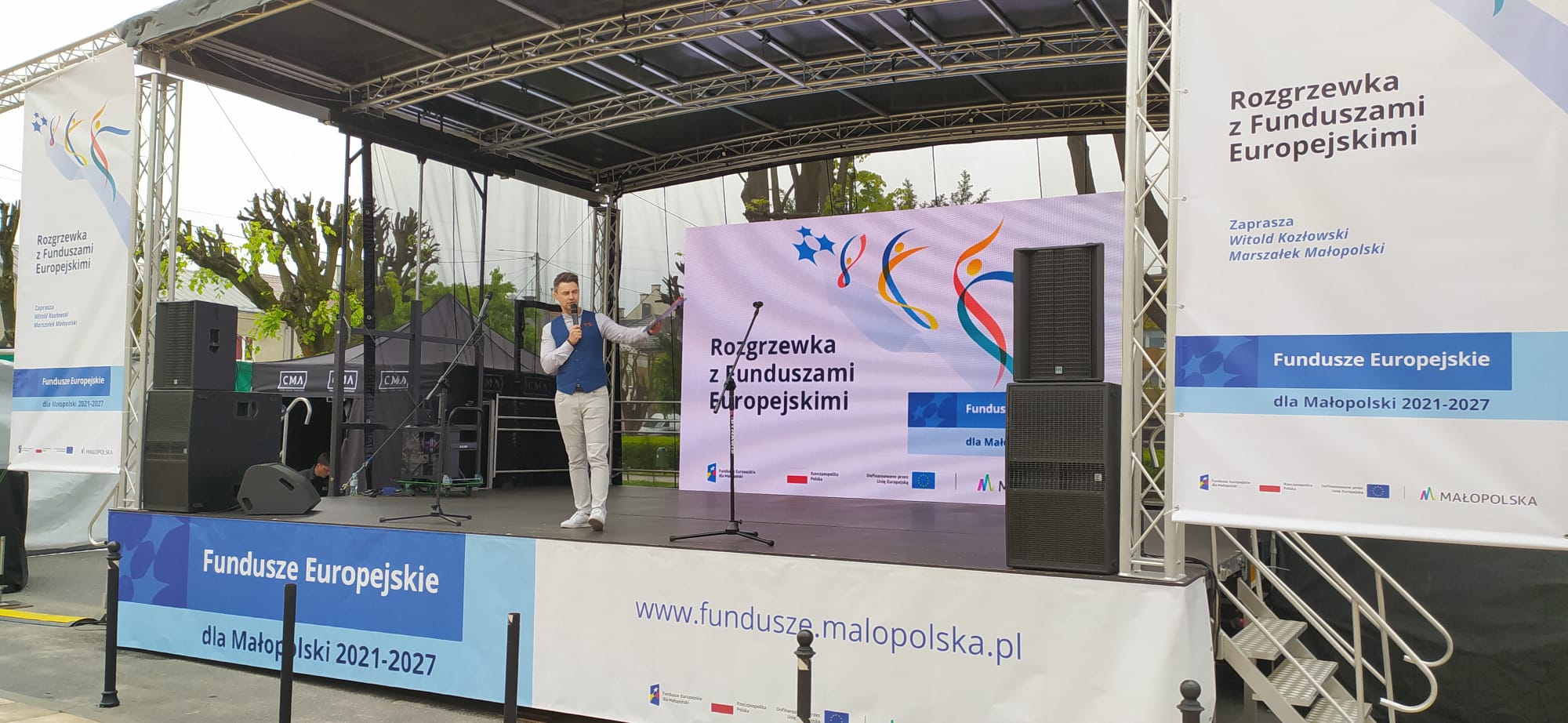 0808fddb 7b03 4d0d 96eb 0ea465579b12 Dąbrowa Tarnowska w minioną sobotę była kolejnym przystankiem na trasie plenerowych ,,Rozgrzewek z Funduszami Europejskimi”