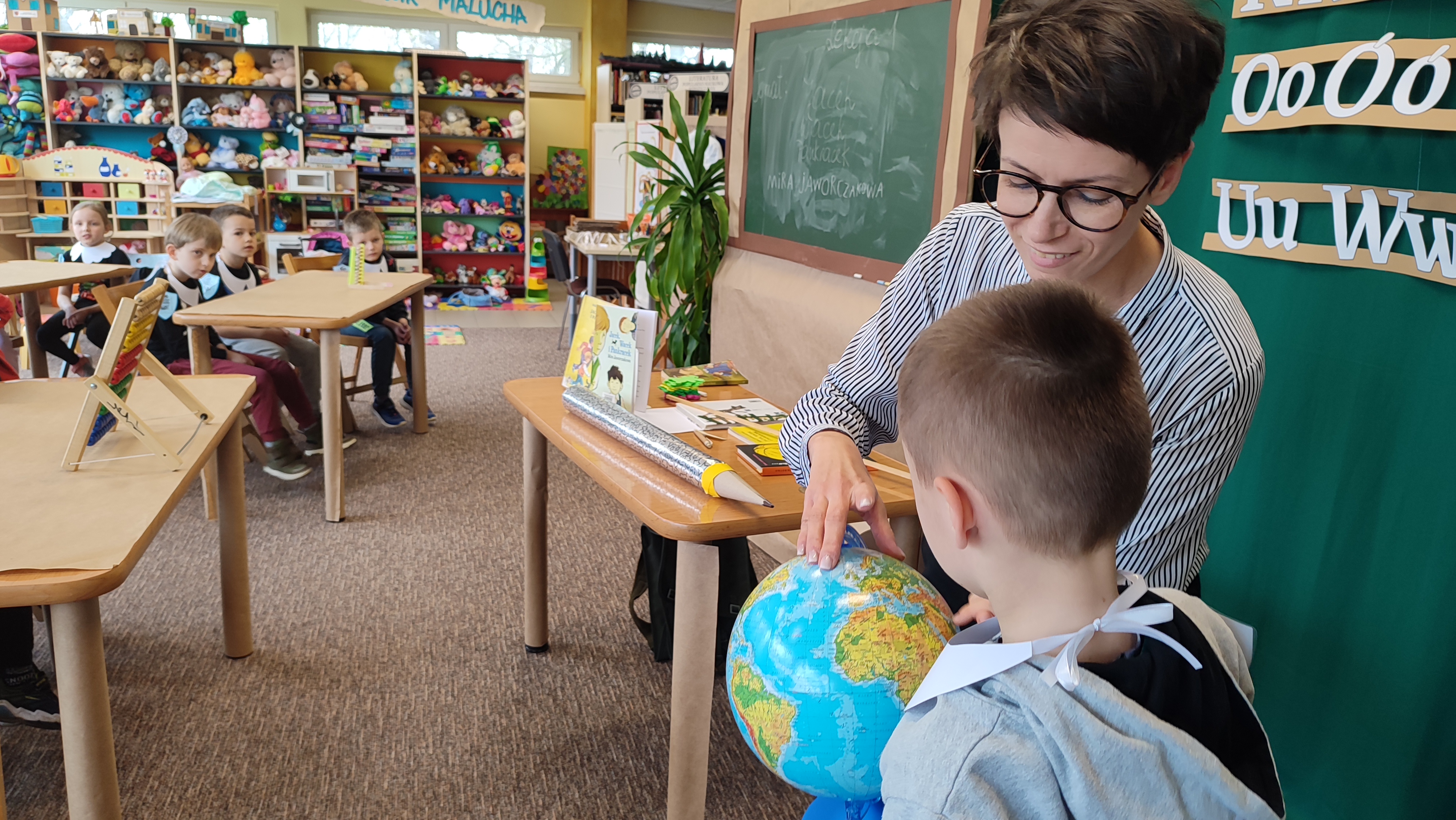 1681981985136 AKCJA CZYTELNICZA STARSZAKI... ZA CHWILĘ PIERWSZAKI W MBP