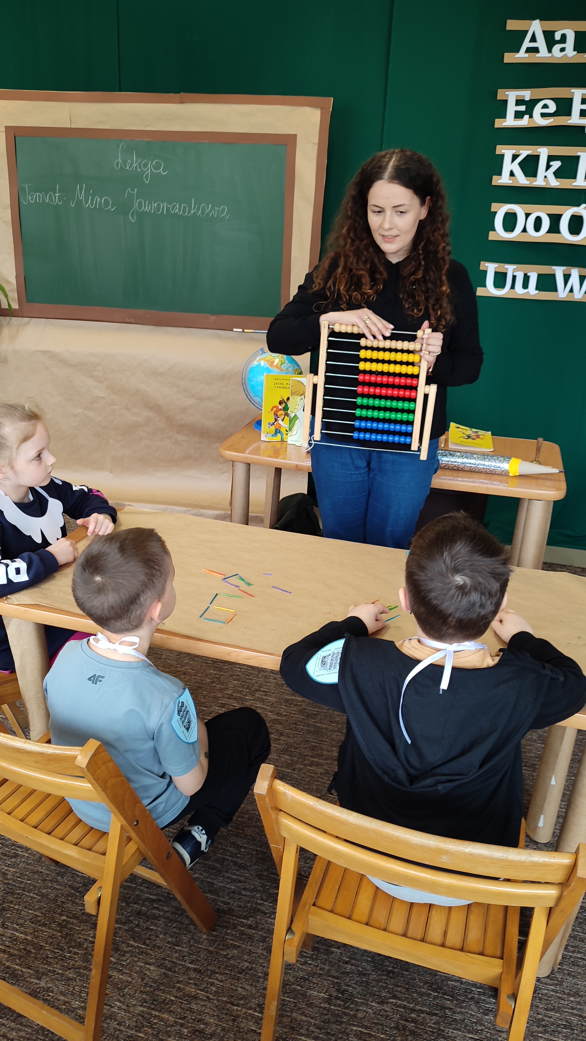 1682587042310 AKCJA CZYTELNICZA STARSZAKI... ZA CHWILĘ PIERWSZAKI W MBP