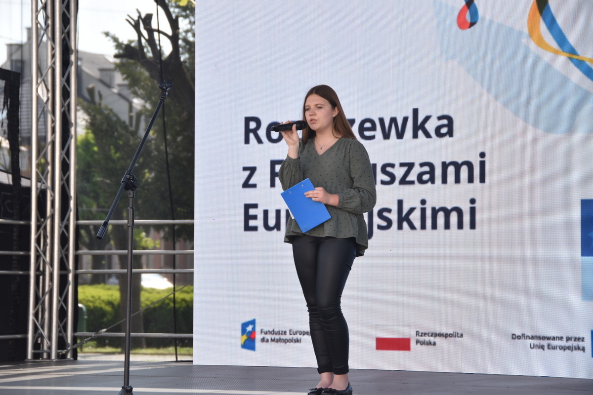 61 DSC 0580 Dąbrowa Tarnowska w minioną sobotę była kolejnym przystankiem na trasie plenerowych ,,Rozgrzewek z Funduszami Europejskimi”