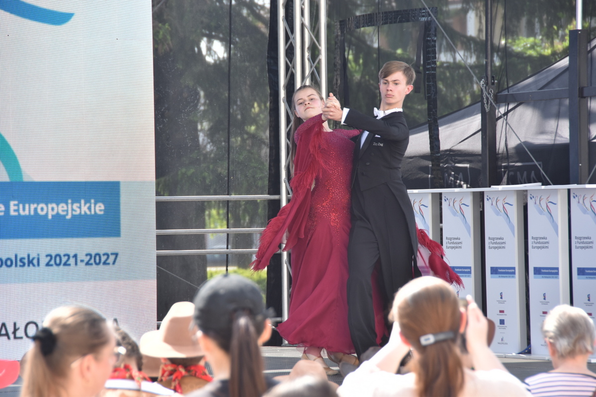 64 DSC 0586 Dąbrowa Tarnowska w minioną sobotę była kolejnym przystankiem na trasie plenerowych ,,Rozgrzewek z Funduszami Europejskimi”