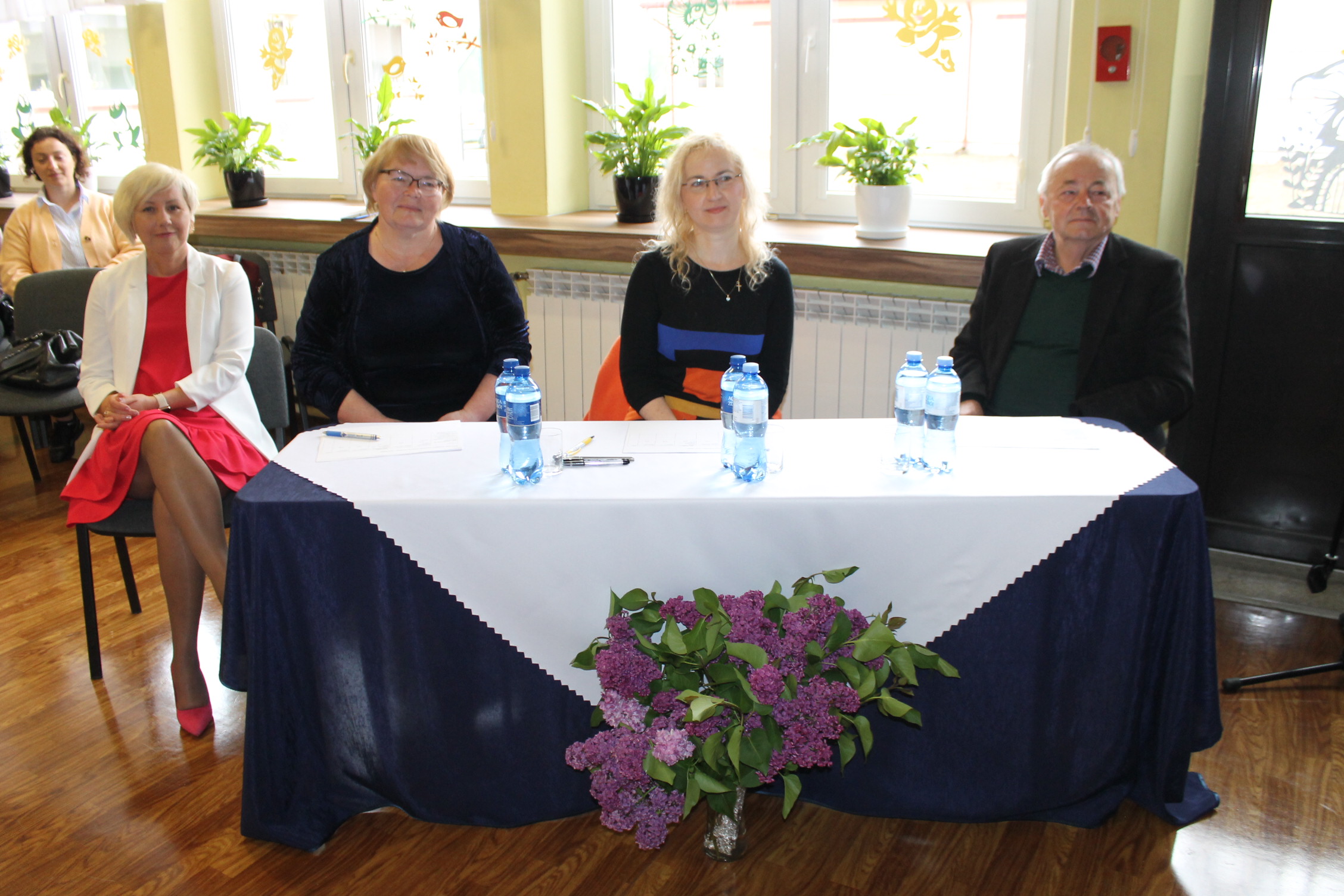 IMG 6939 Niezwykły prezent z okazji  Dnia Mamy   I Gminny Konkurs Wokalny „Tobie Mamo”