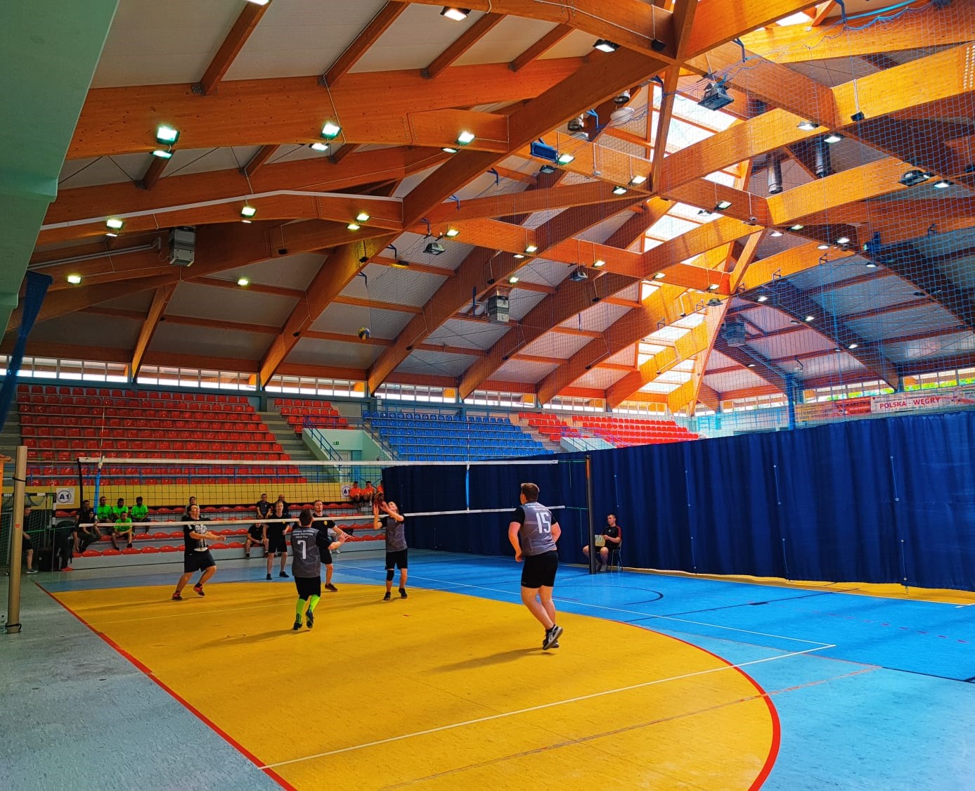 fot. 4 VI Wojewódzki Turniej Piłki Siatkowej Chłopców OHP w Dąbrowie Tarnowskiej