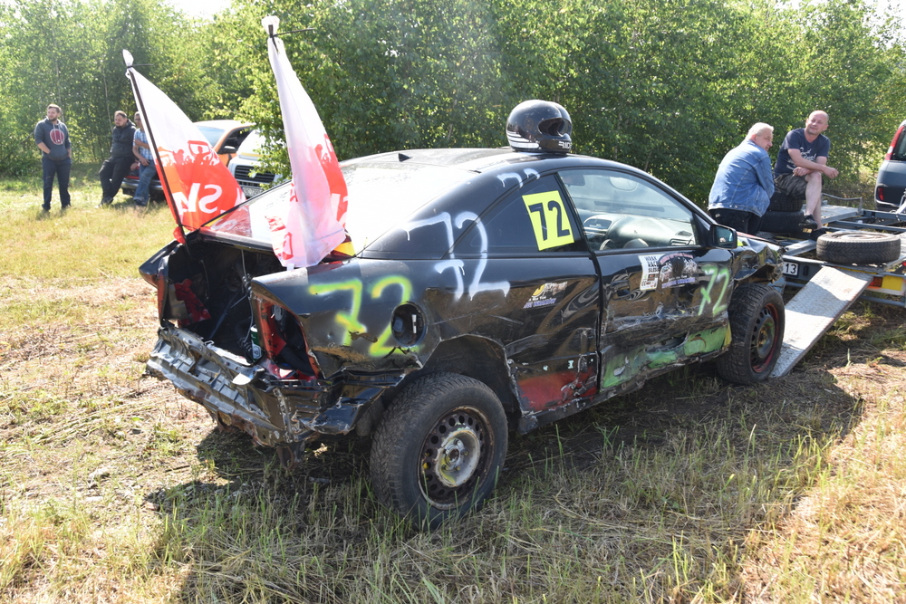 05 DSC 0912 Wrak Race ze wsparciem dla małego Nikodema na ,,lądowisku” w Morzychnie zgromadził tłumy mieszkańców z Powiśla i okolic