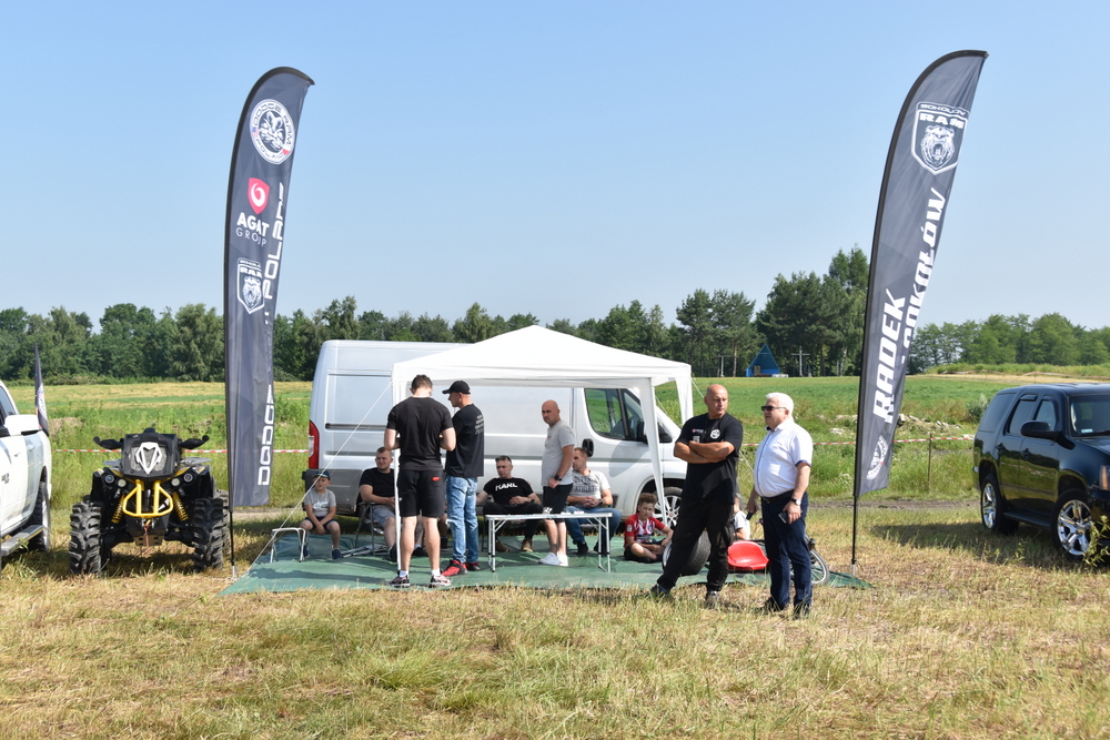 09 DSC 0918 Wrak Race ze wsparciem dla małego Nikodema na ,,lądowisku” w Morzychnie zgromadził tłumy mieszkańców z Powiśla i okolic