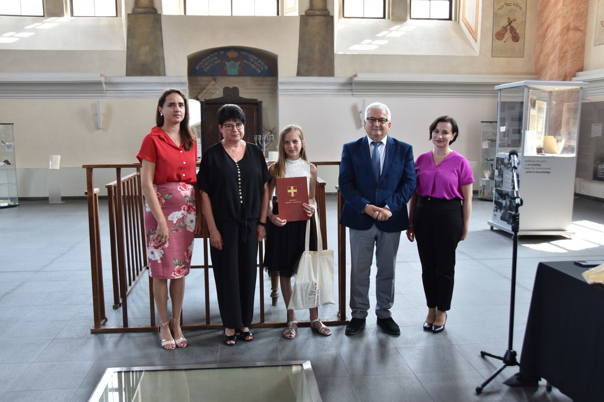 10 DSC 0158 Stypendia Burmistrza Dąbrowy Tarnowskiej