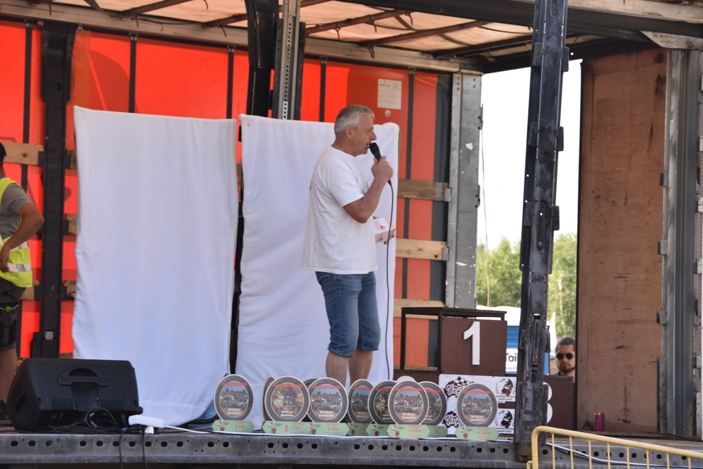 10 DSC 0920 Wrak Race ze wsparciem dla małego Nikodema na ,,lądowisku” w Morzychnie zgromadził tłumy mieszkańców z Powiśla i okolic