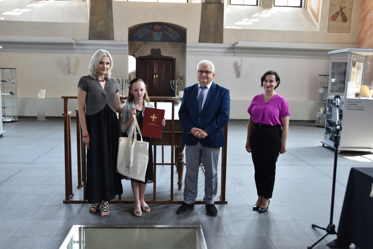 12 DSC 0169 Stypendia Burmistrza Dąbrowy Tarnowskiej