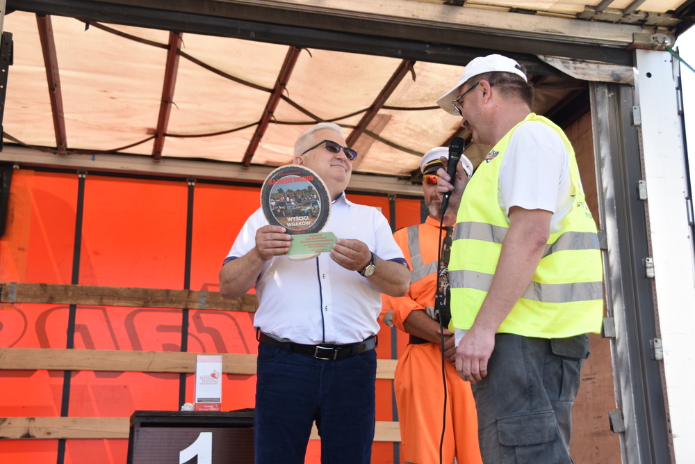 16 DSC 0938 Wrak Race ze wsparciem dla małego Nikodema na ,,lądowisku” w Morzychnie zgromadził tłumy mieszkańców z Powiśla i okolic