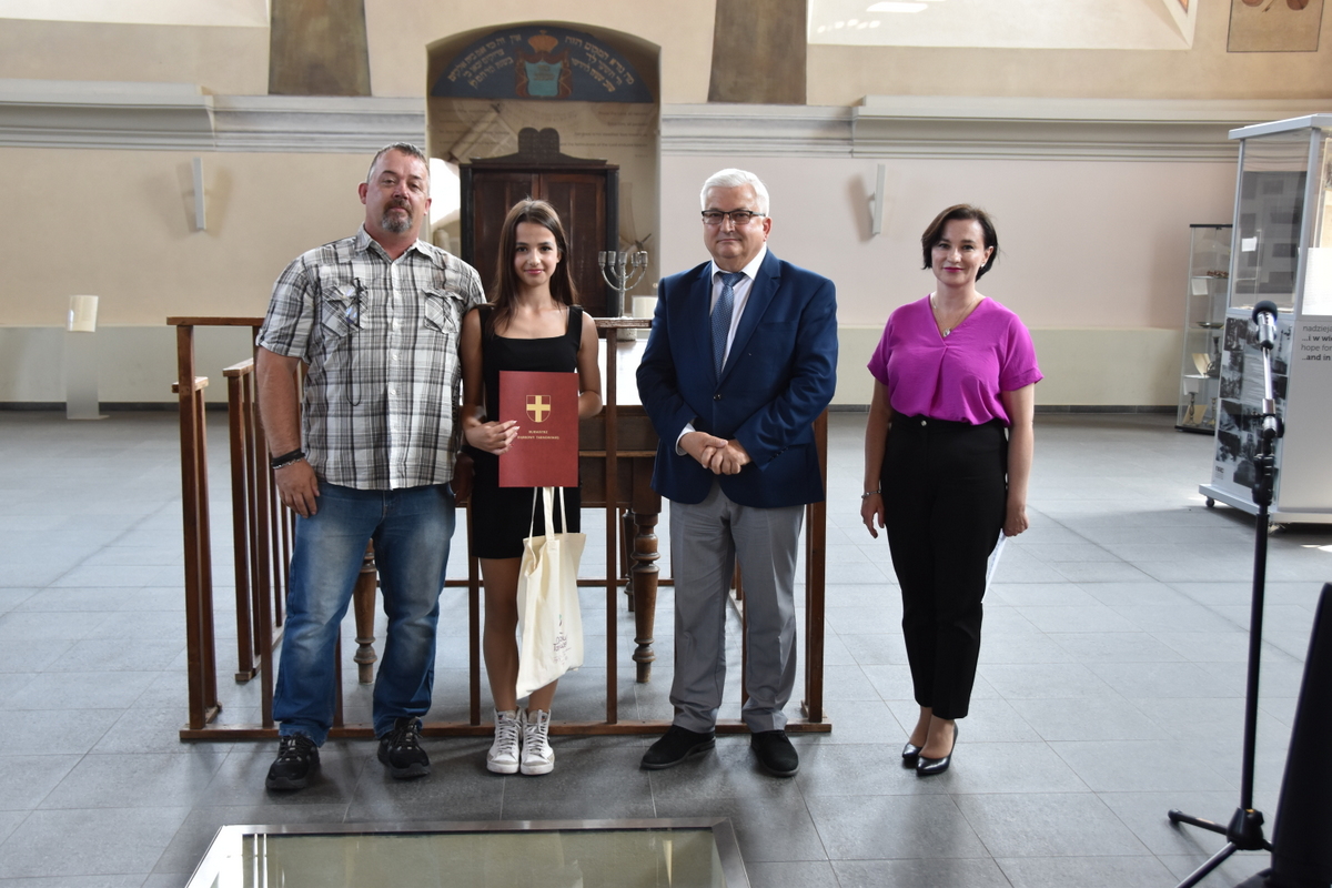 19 DSC 0198 Stypendia Burmistrza Dąbrowy Tarnowskiej