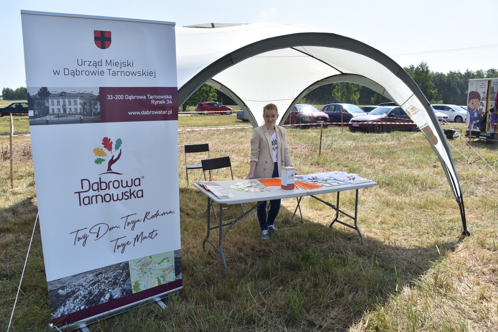 27 DSC 0983 Wrak Race ze wsparciem dla małego Nikodema na ,,lądowisku” w Morzychnie zgromadził tłumy mieszkańców z Powiśla i okolic