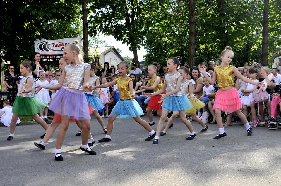 355086564 568847885428149 5728247999395409036 n ,,Dobro. Im więcej go dajesz tym więcej dostajesz . XII Charytatywny Festyn ,,Pomocnej Dłoni