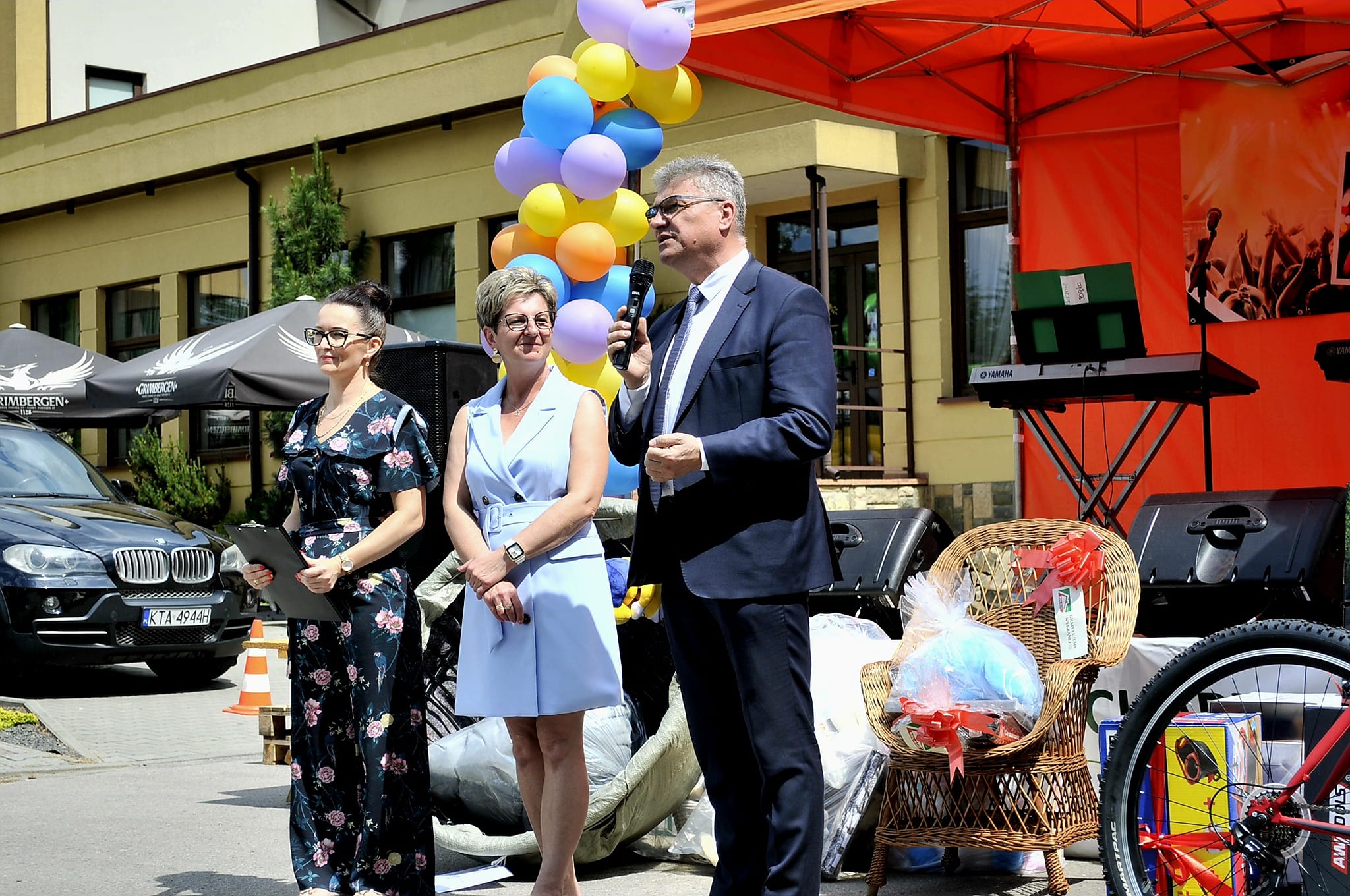 355262964 568849968761274 1054172453521347416 n ,,Dobro. Im więcej go dajesz tym więcej dostajesz . XII Charytatywny Festyn ,,Pomocnej Dłoni