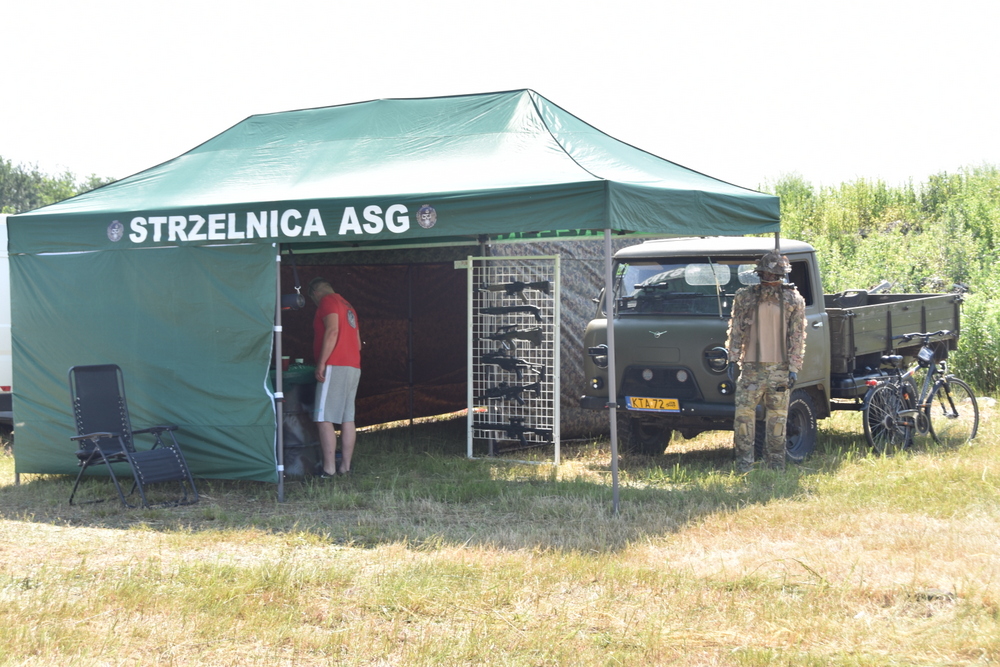 40 DSC 0016 Wrak Race ze wsparciem dla małego Nikodema na ,,lądowisku” w Morzychnie zgromadził tłumy mieszkańców z Powiśla i okolic