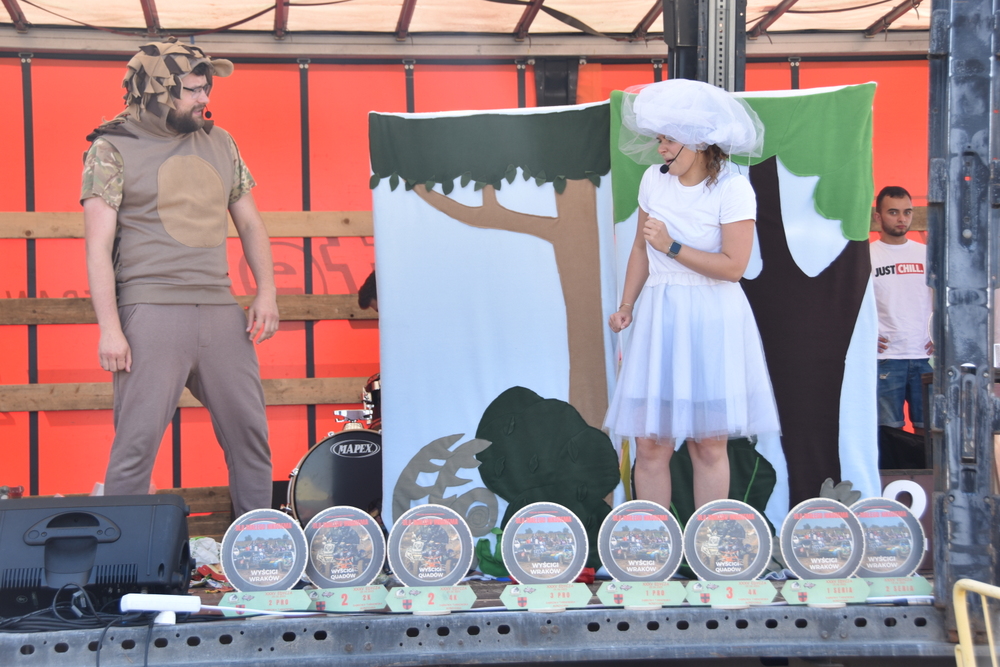 41 DSC 0018 Wrak Race ze wsparciem dla małego Nikodema na ,,lądowisku” w Morzychnie zgromadził tłumy mieszkańców z Powiśla i okolic