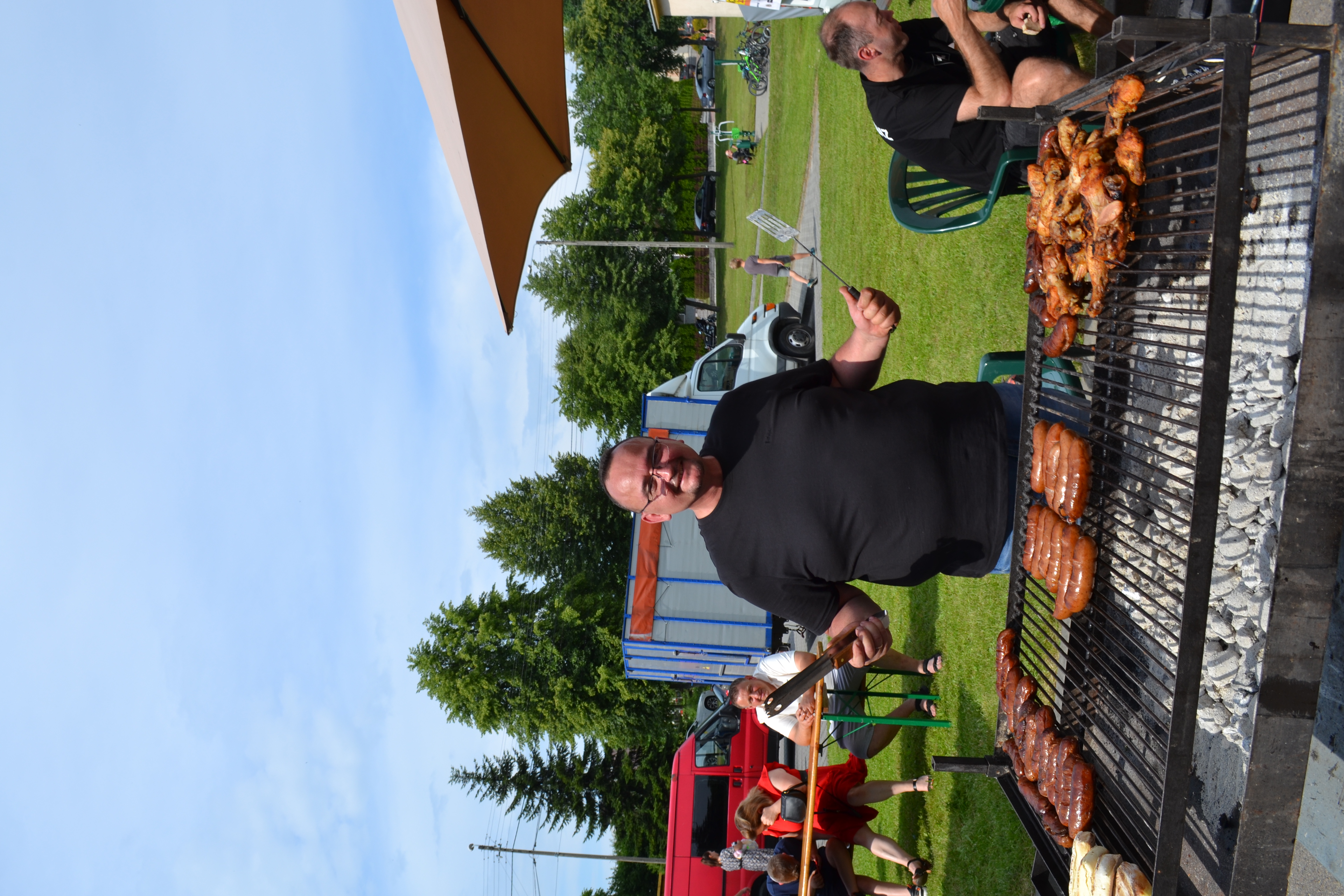 DSC 1013 ,,Dobro. Im więcej go dajesz tym więcej dostajesz . XII Charytatywny Festyn ,,Pomocnej Dłoni