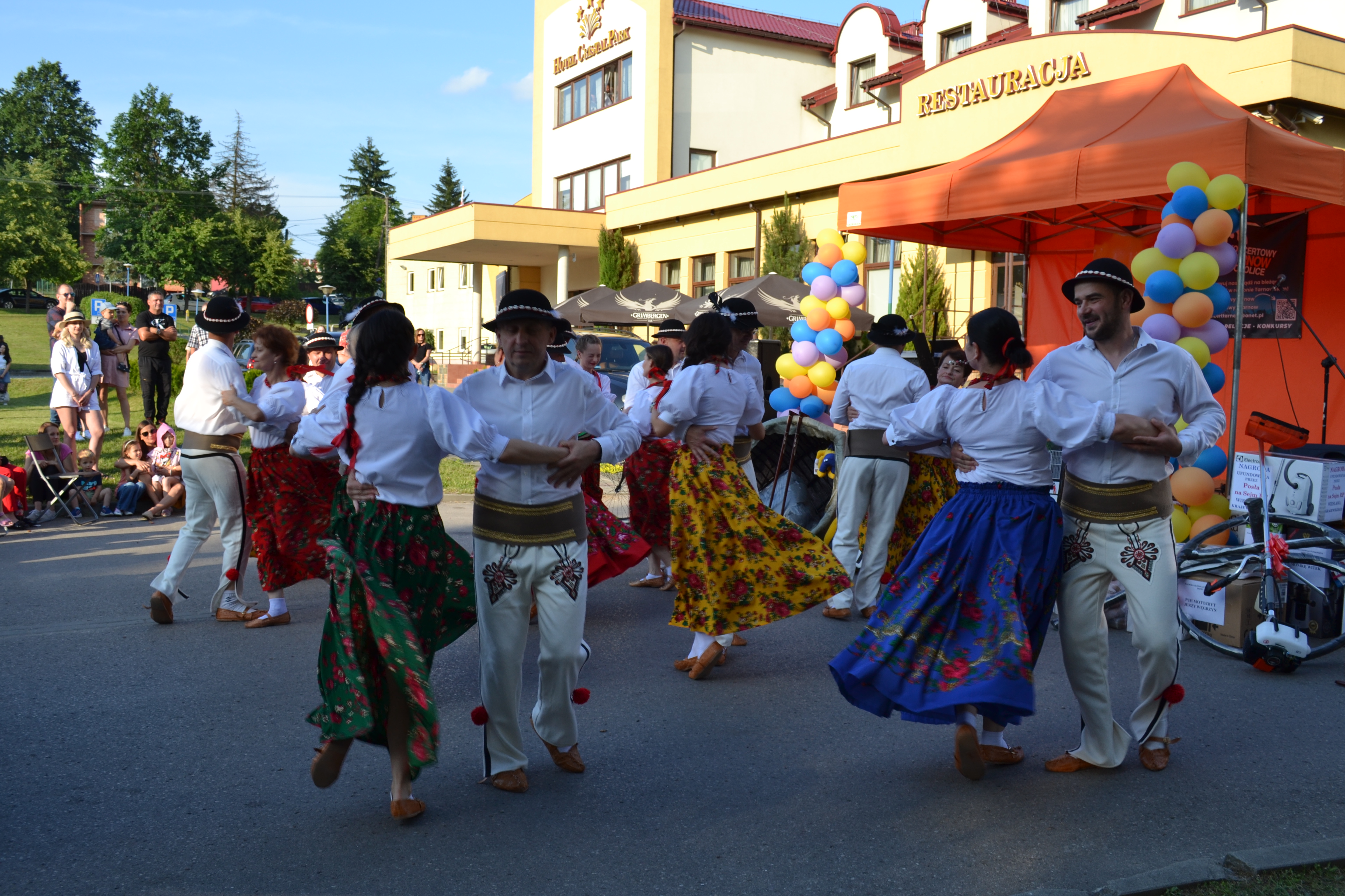 DSC 1086 ,,Dobro. Im więcej go dajesz tym więcej dostajesz . XII Charytatywny Festyn ,,Pomocnej Dłoni