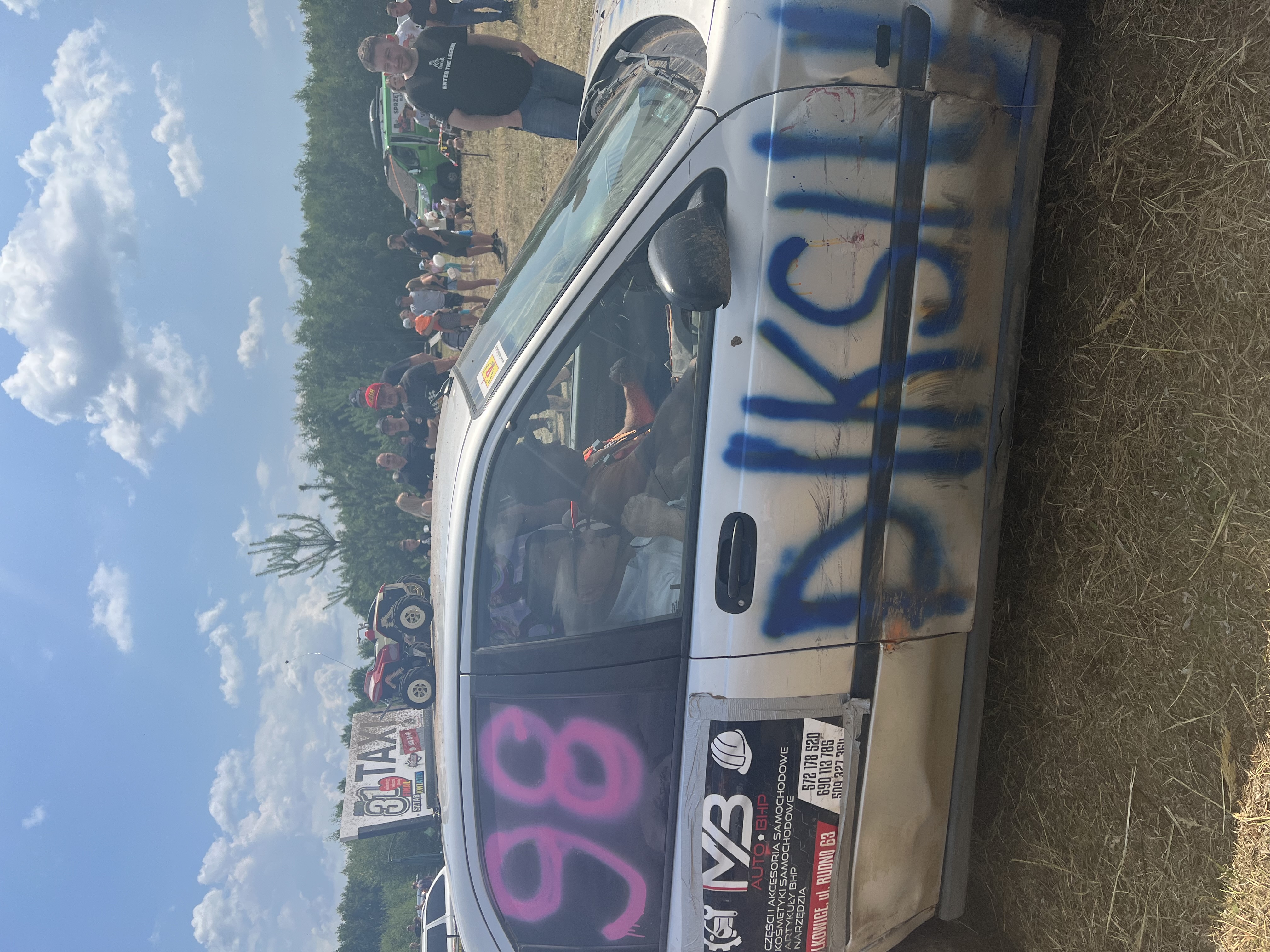 IMG 9851 Wrak Race ze wsparciem dla małego Nikodema na ,,lądowisku” w Morzychnie zgromadził tłumy mieszkańców z Powiśla i okolic