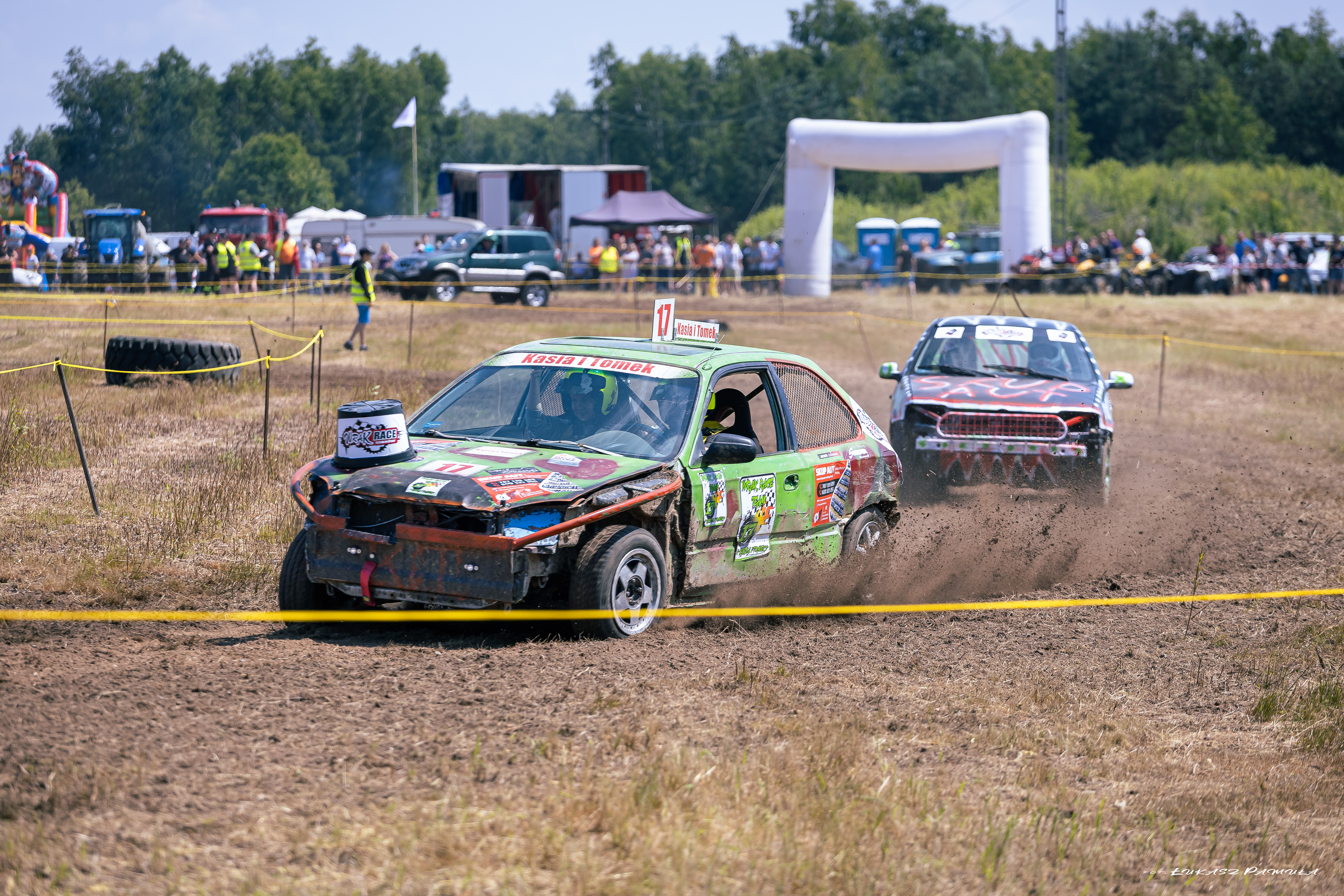 WrakRace25.05.2023 22 Wrak Race ze wsparciem dla małego Nikodema na ,,lądowisku” w Morzychnie zgromadził tłumy mieszkańców z Powiśla i okolic