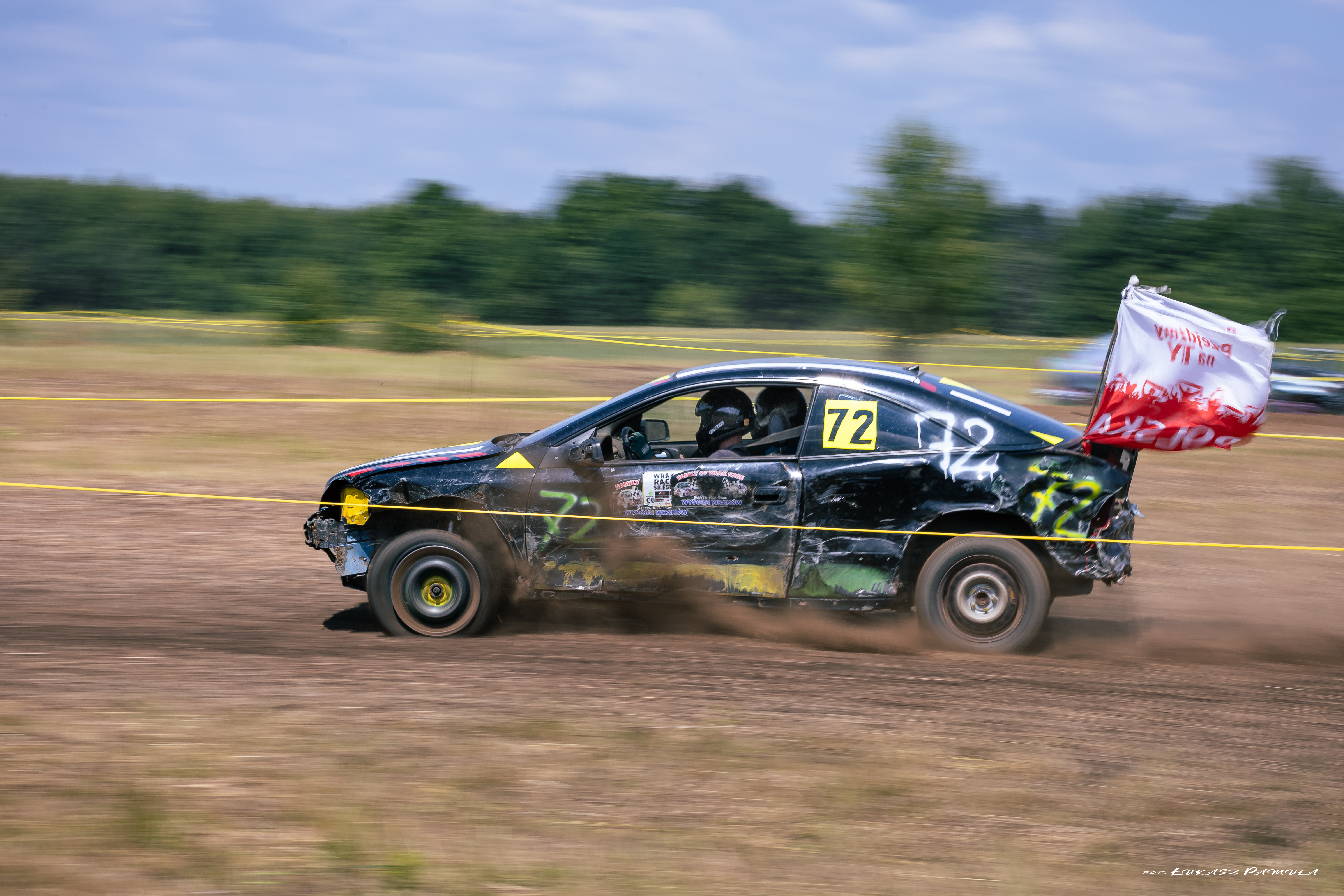 WrakRace25.05.2023 31 Wrak Race ze wsparciem dla małego Nikodema na ,,lądowisku” w Morzychnie zgromadził tłumy mieszkańców z Powiśla i okolic