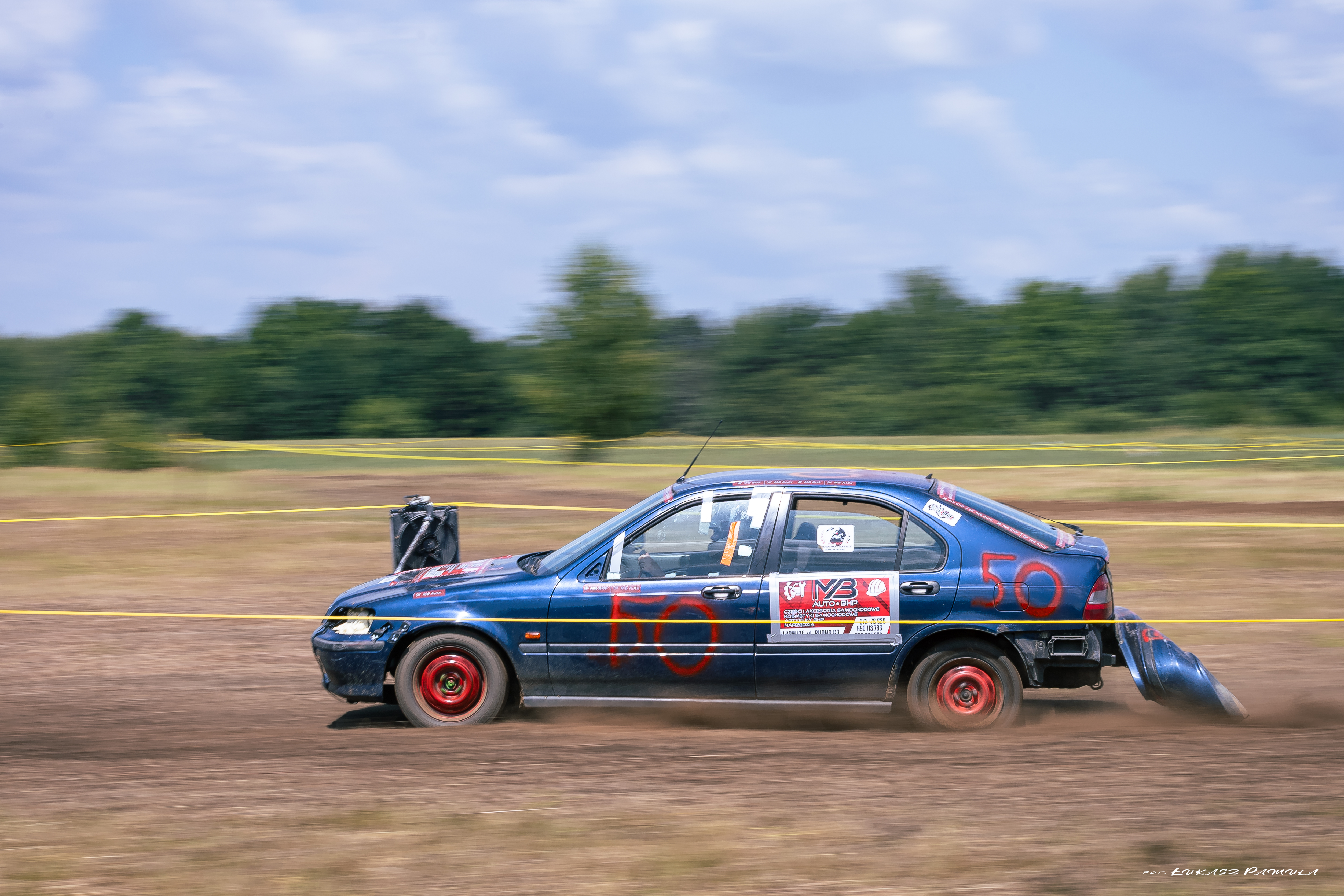 WrakRace25.05.2023 32 Wrak Race ze wsparciem dla małego Nikodema na ,,lądowisku” w Morzychnie zgromadził tłumy mieszkańców z Powiśla i okolic