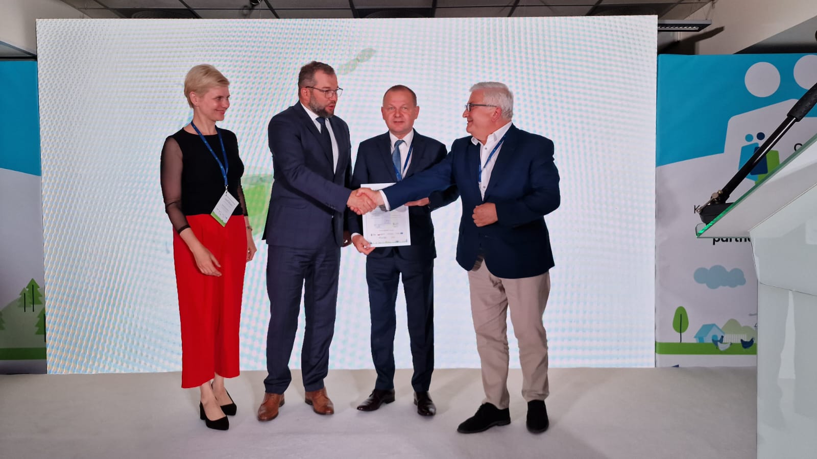 b9fe1b85 bc91 4cf9 a3c1 e5d401e798e9 Burmistrz Dąbrowy Tarnowskiej na konferencji podsumowującej Projekt CWD Plus